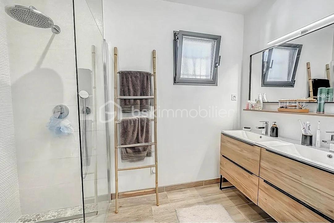 Maison de 148 m² - hoqi-22f3b2551fbb4a818ea728e8ea89a608.JPG