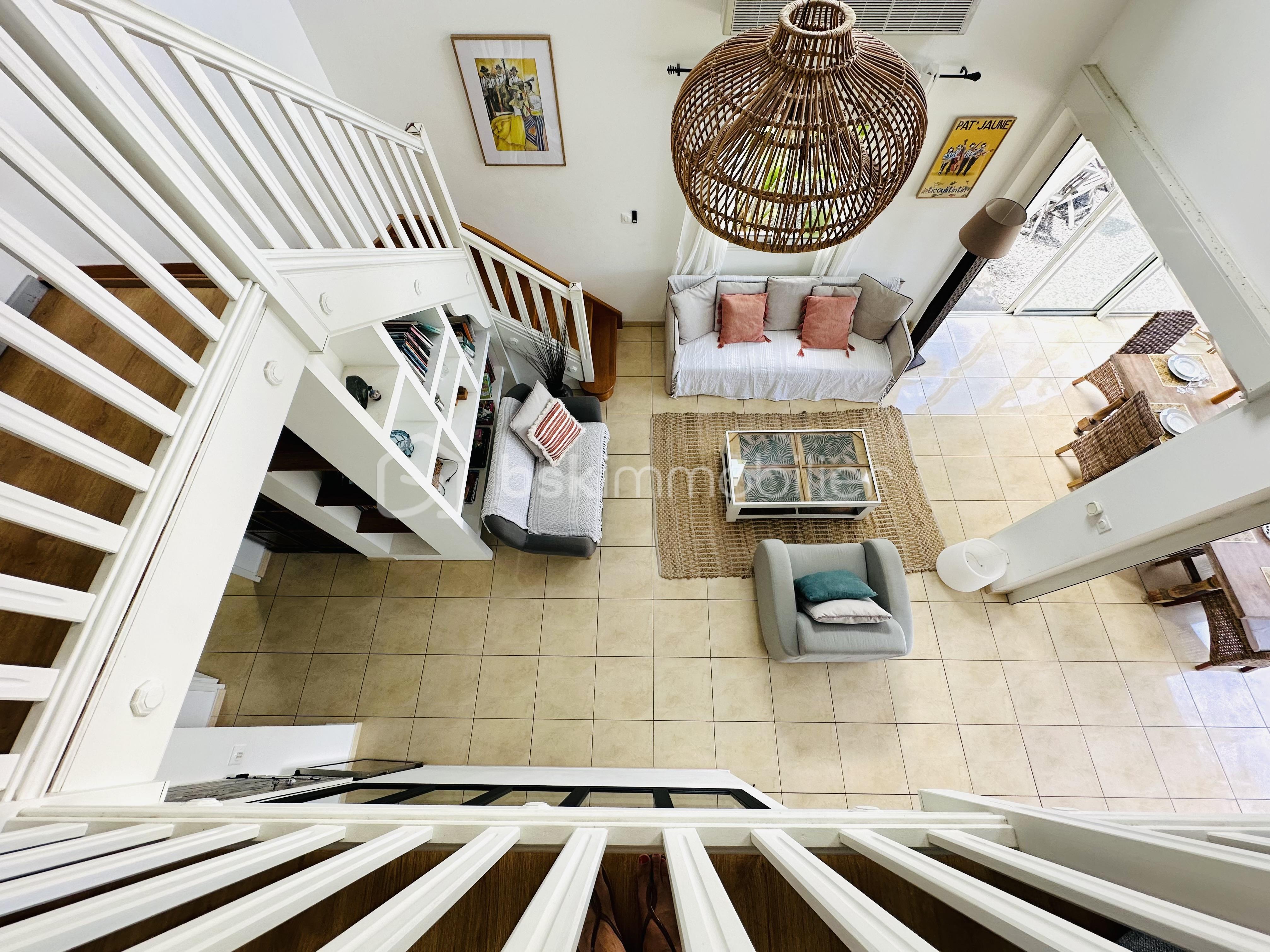 8 SEJOUR VUE Depuis mezzanine OK.jpg