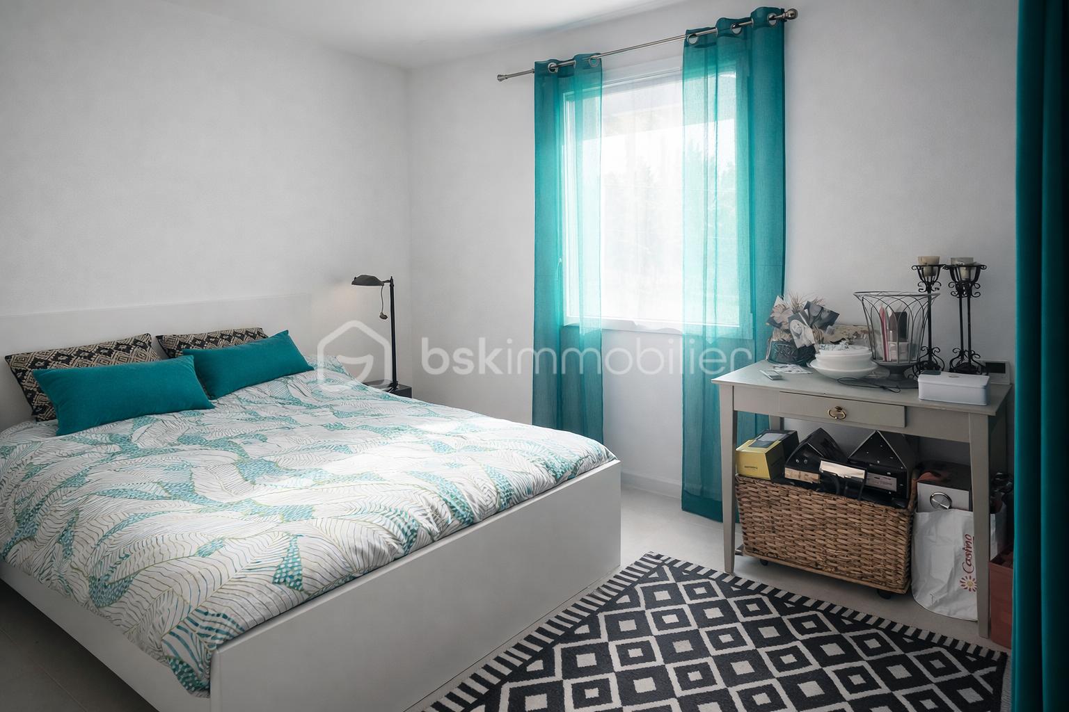 MAISON A VENDRE VISAN 364000€ EMILIE BROCHE 0629326964  (3).png