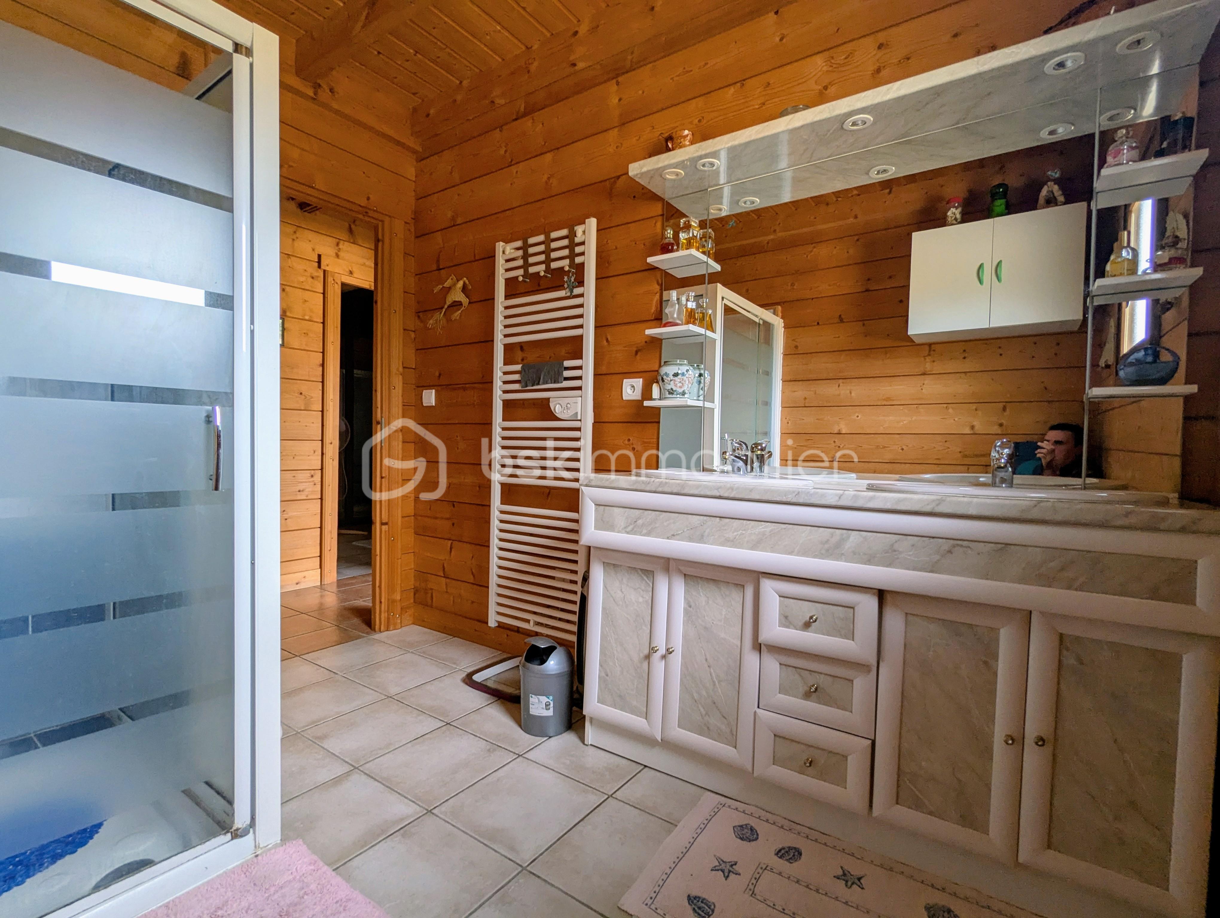 Maison de 132 m² - 229458f7-2d88-466a-b2d1-bdac4410ad73~1.jpg