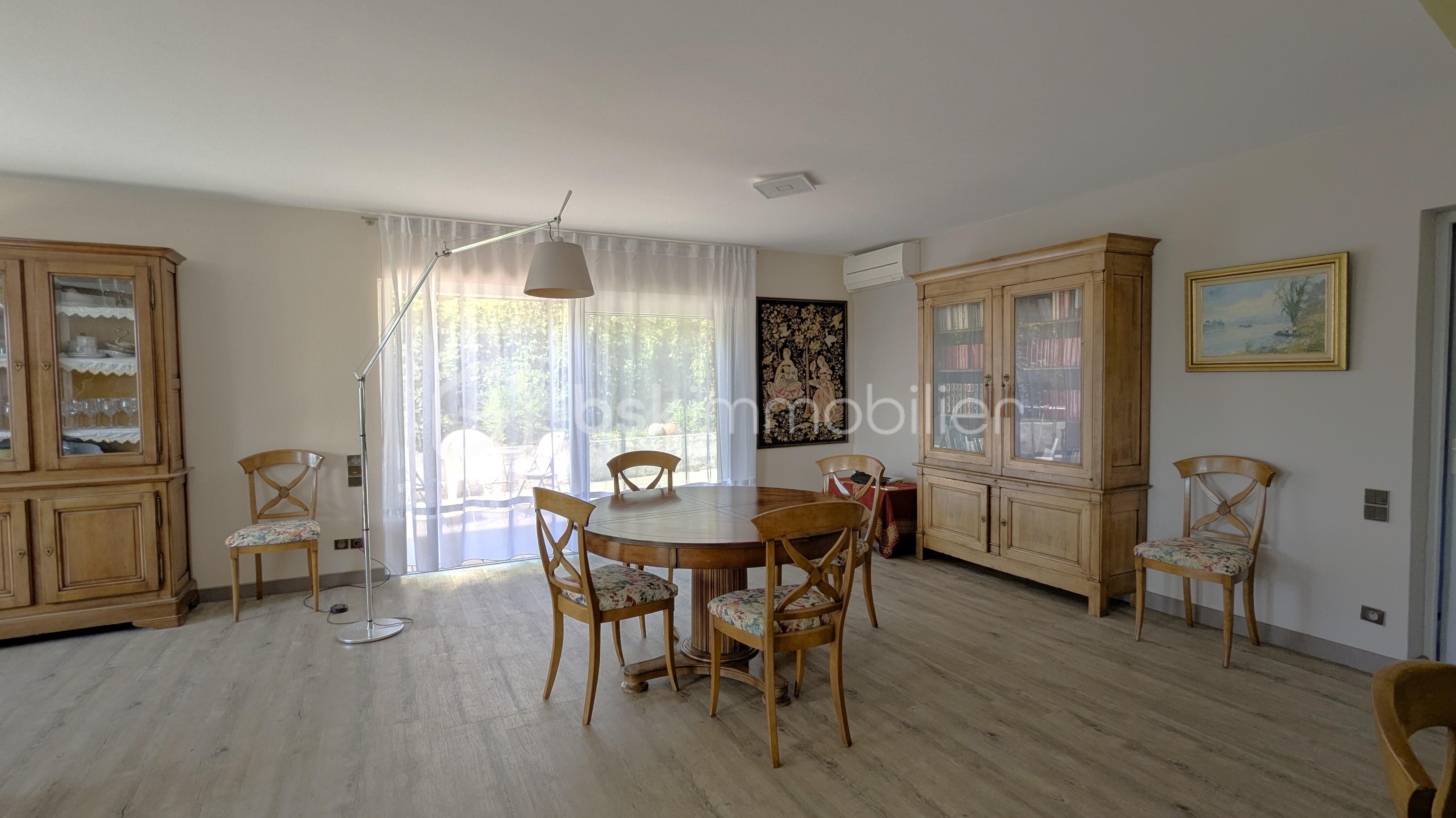 Maison de 227 m² - PXL_20250919_101026606.jpg