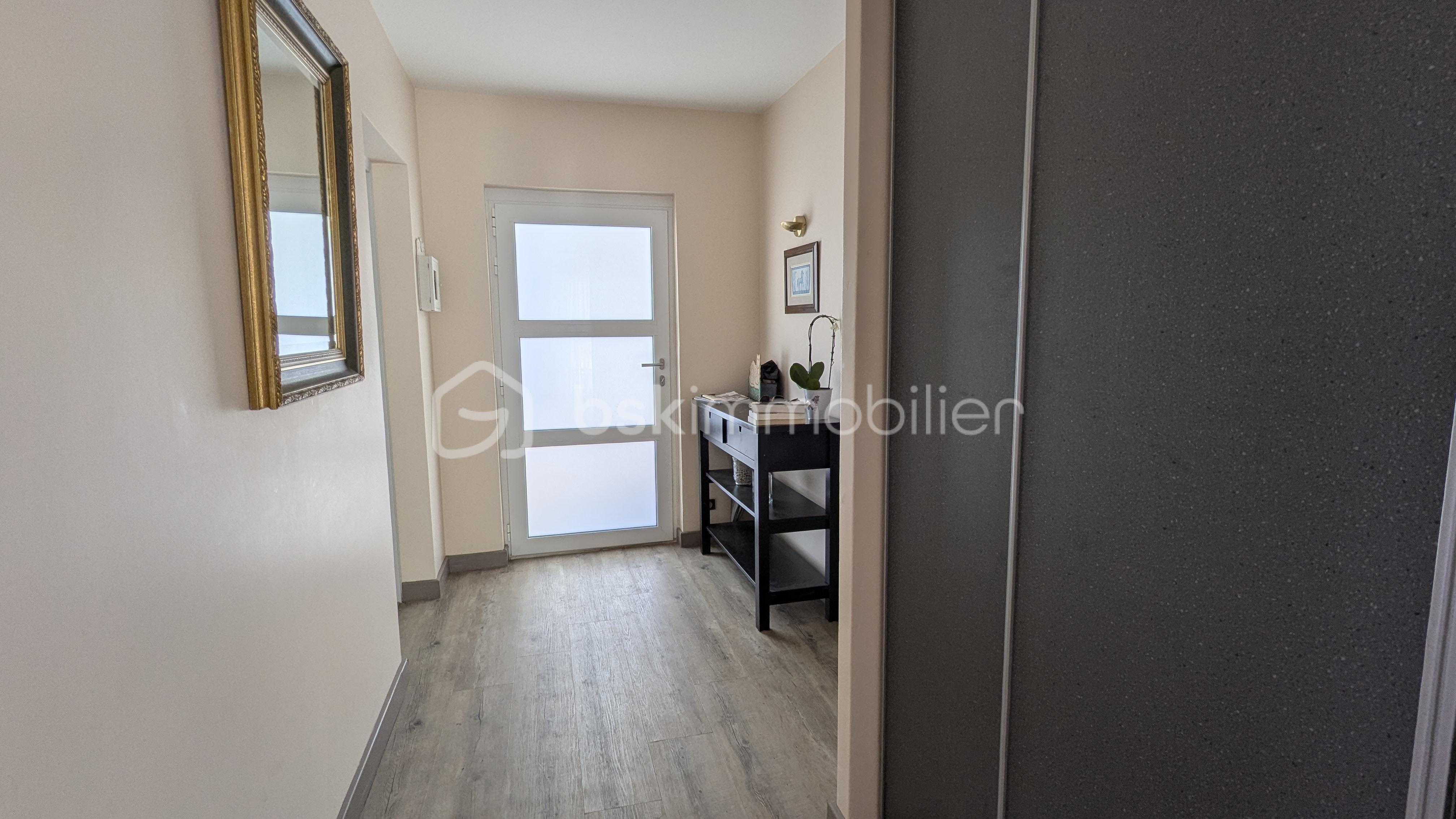 Maison de 227 m² - PXL_20250919_100439498.jpg