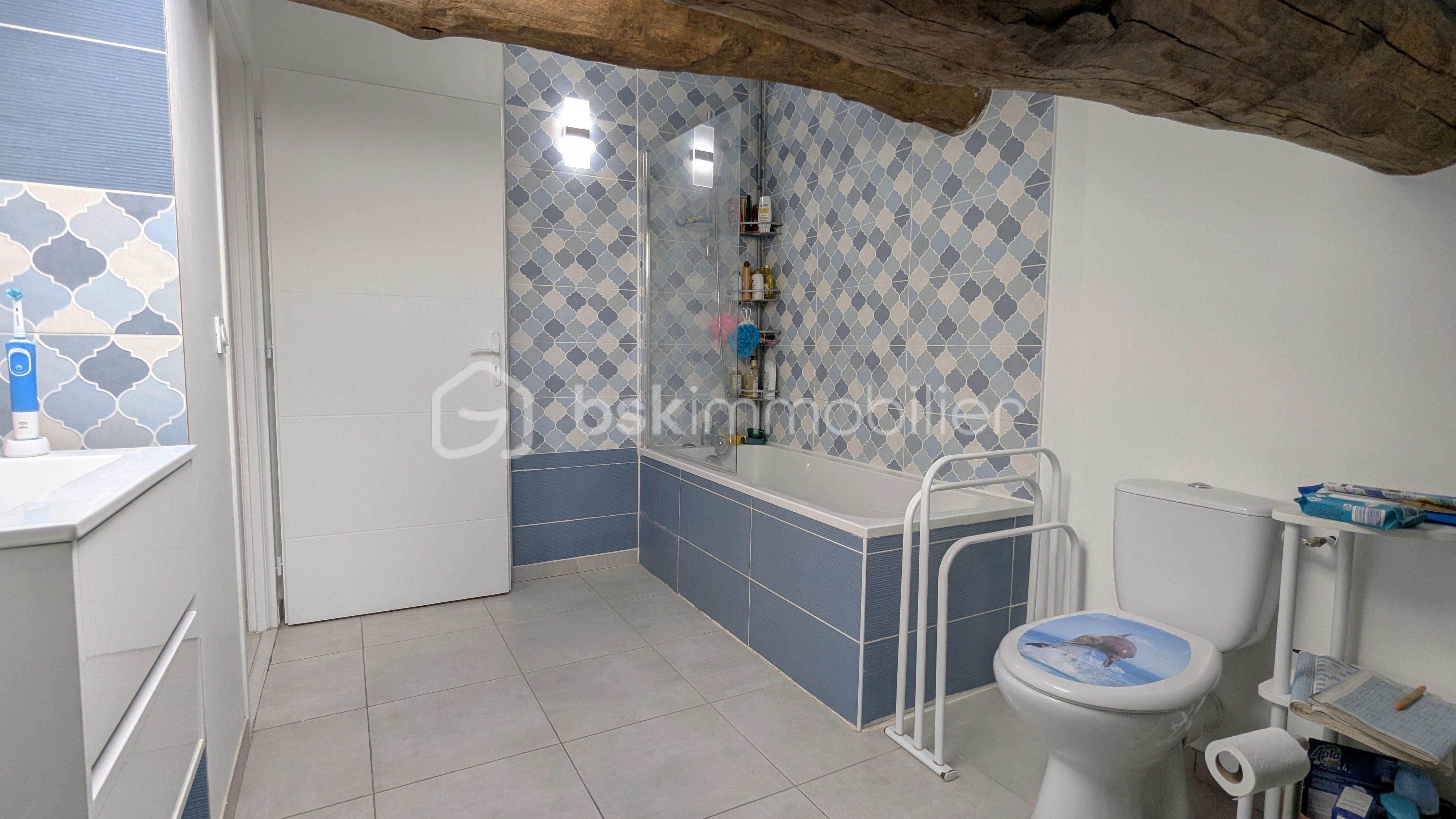 Maison de 227 m² - PXL_20250919_094322728.jpg