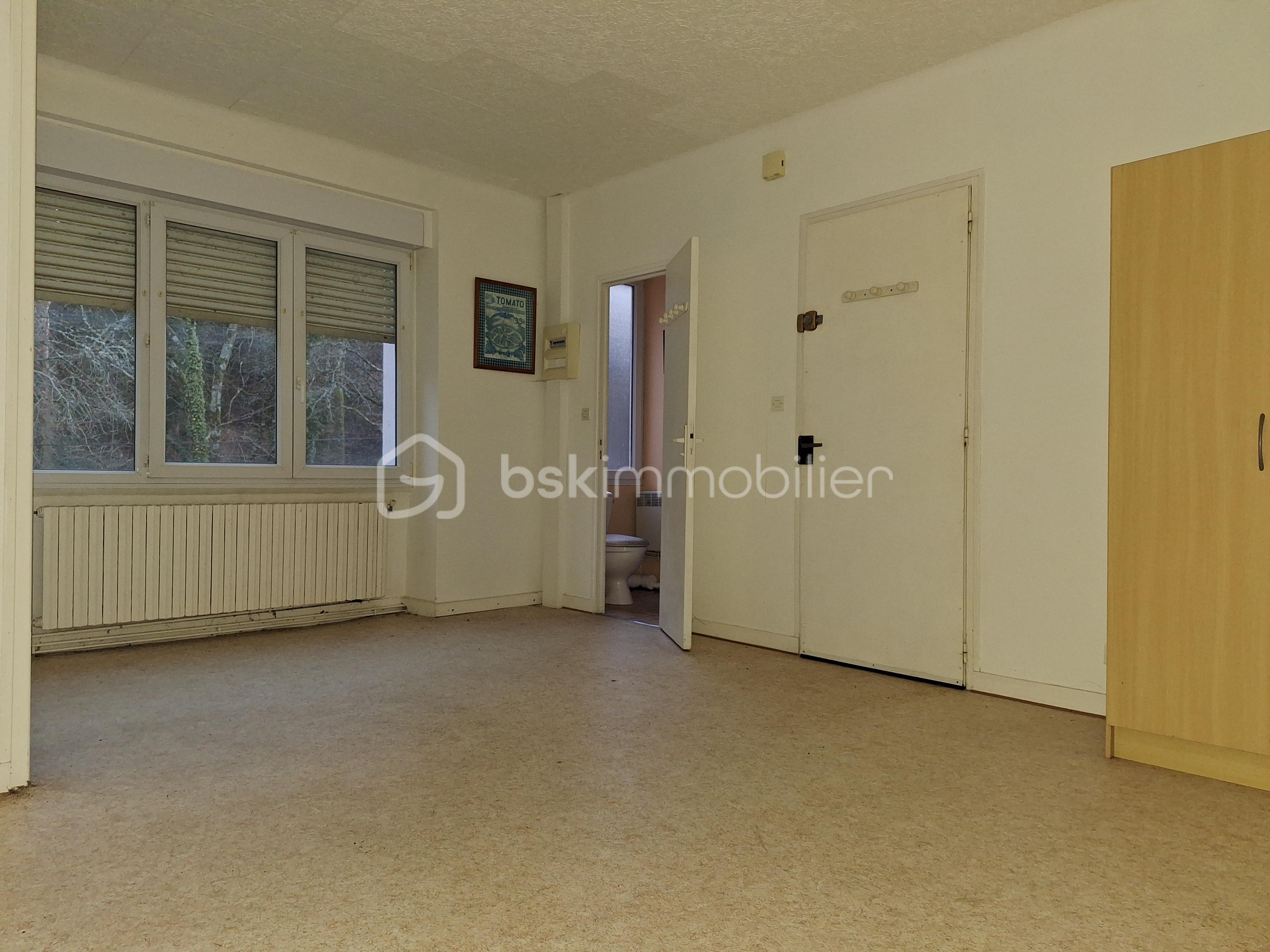 Immeuble mixte de 150 m² - 20241212_173202.jpg