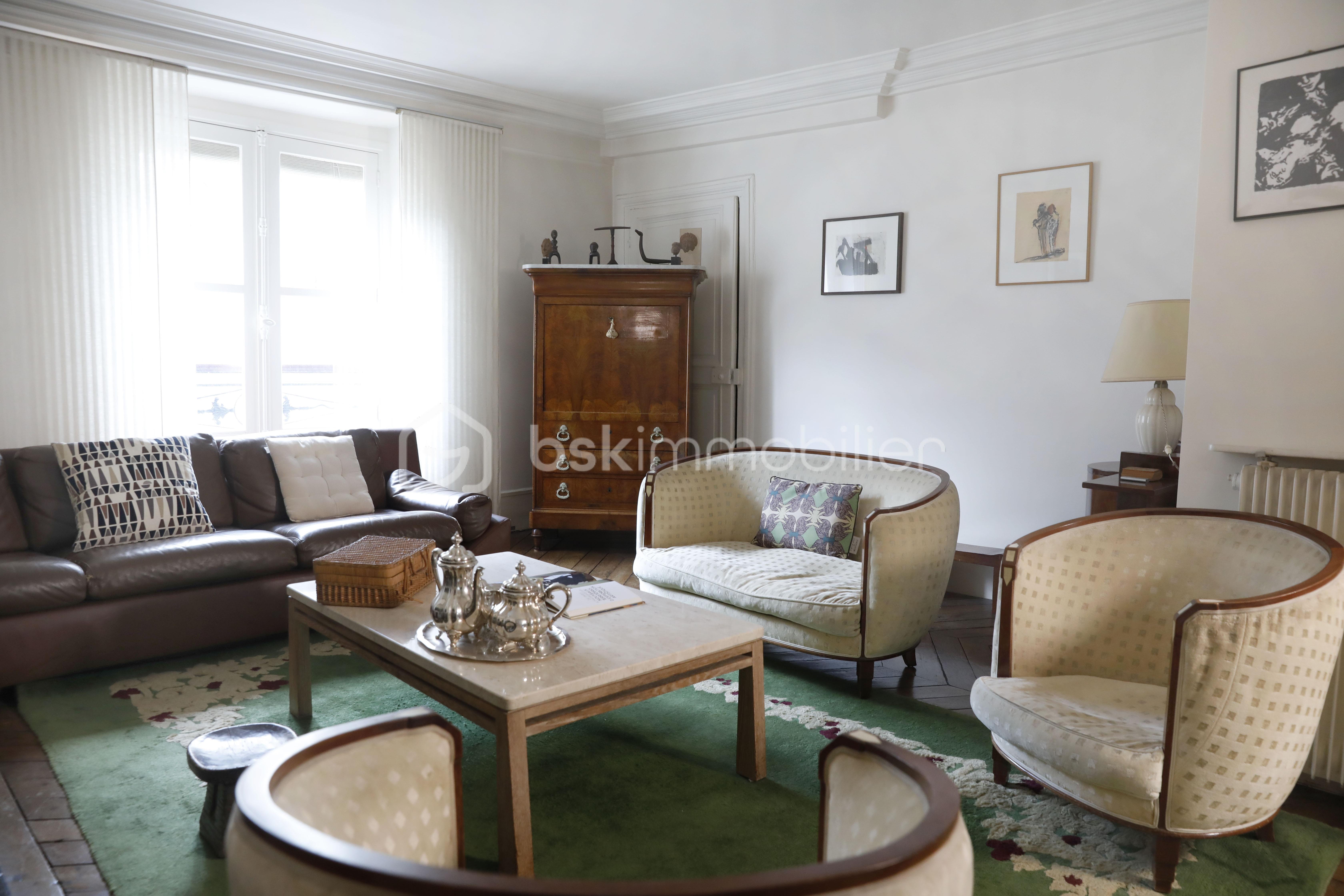 Salon vers fenêtre.jpg