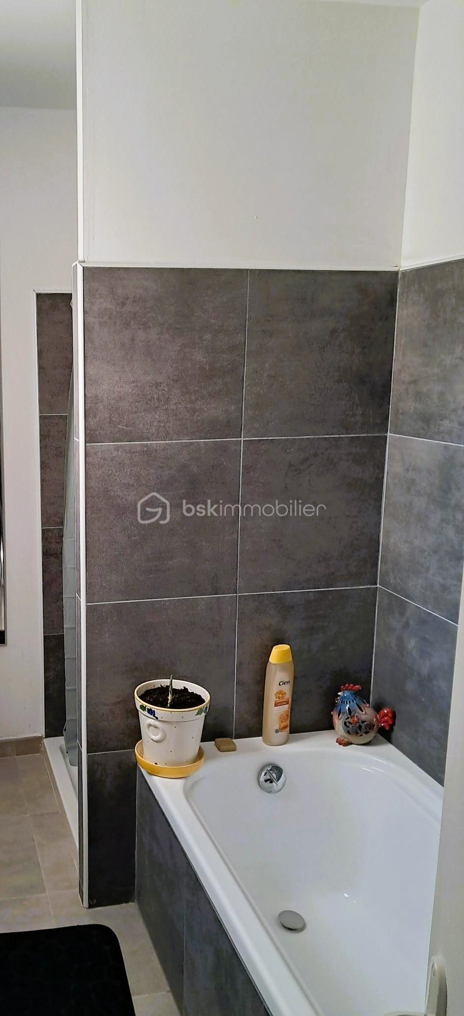Maison traditionnelle de 59,42 m² - 05e - sdb.jpg