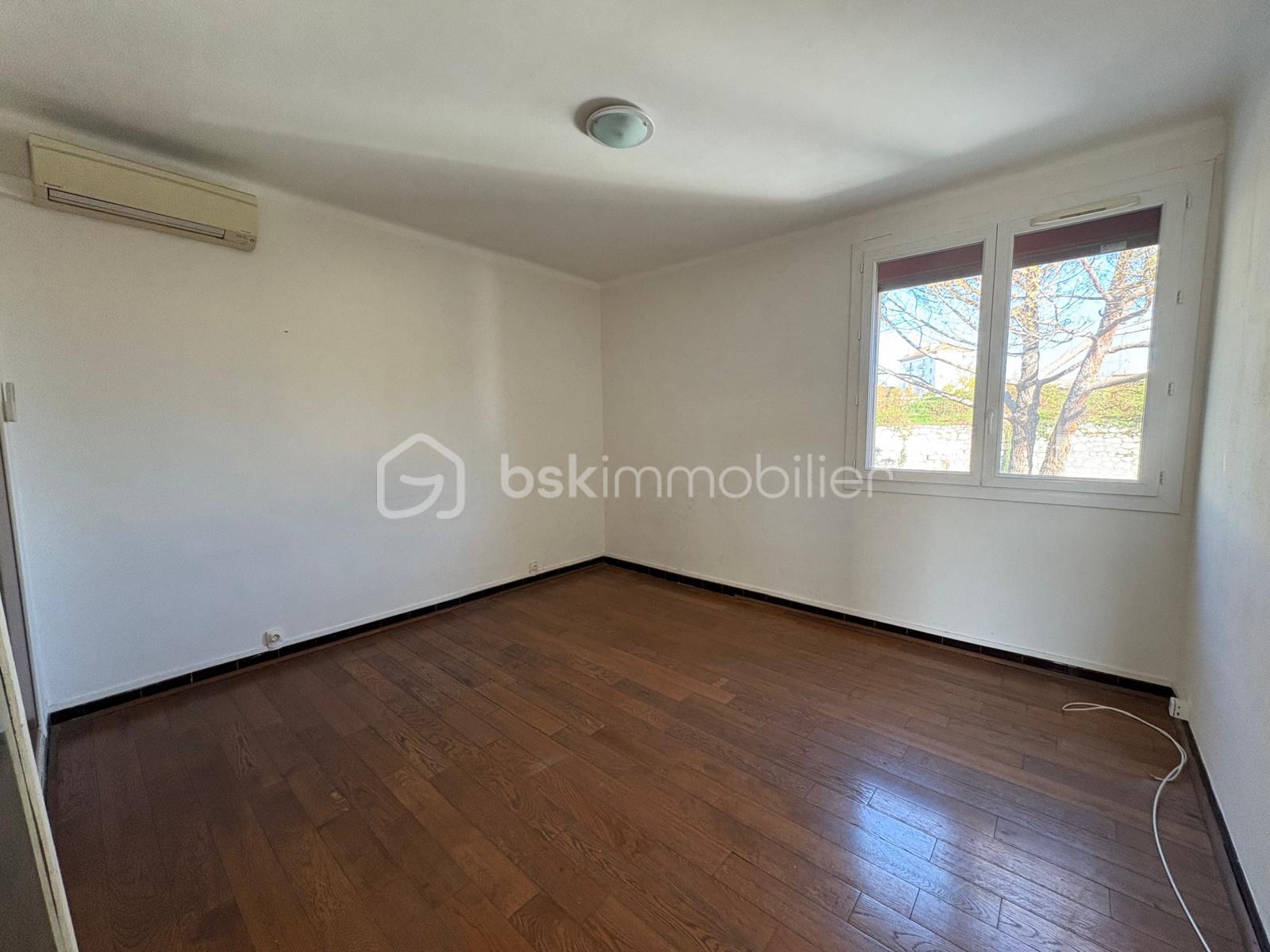 Maison de ville de 172 m² - WhatsApp Image 2025-12-15 at 13.32.50 (1).jpg