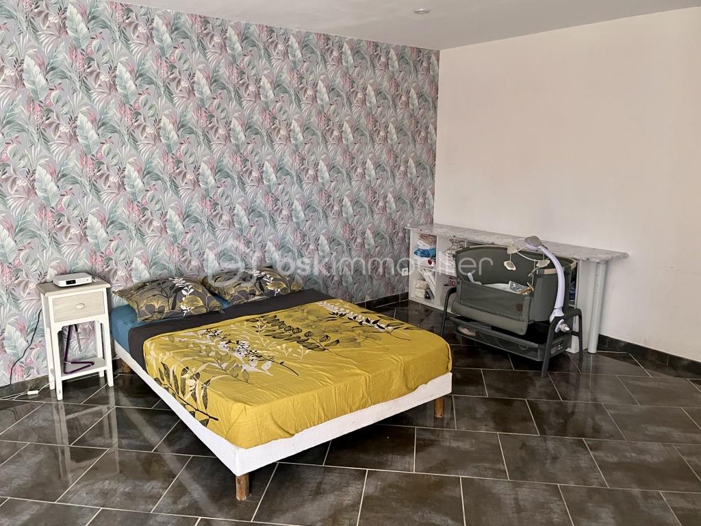 Maison de 192 m² - GndsAwGLT1aih93tvIAzWg_thumb_2a1c.jpg
