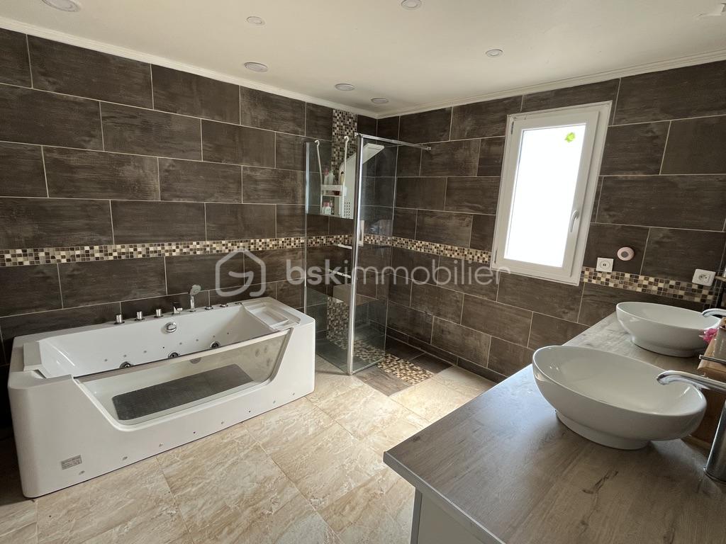 Maison de 192 m² - UNADJUSTEDNONRAW_thumb_2a63.jpg