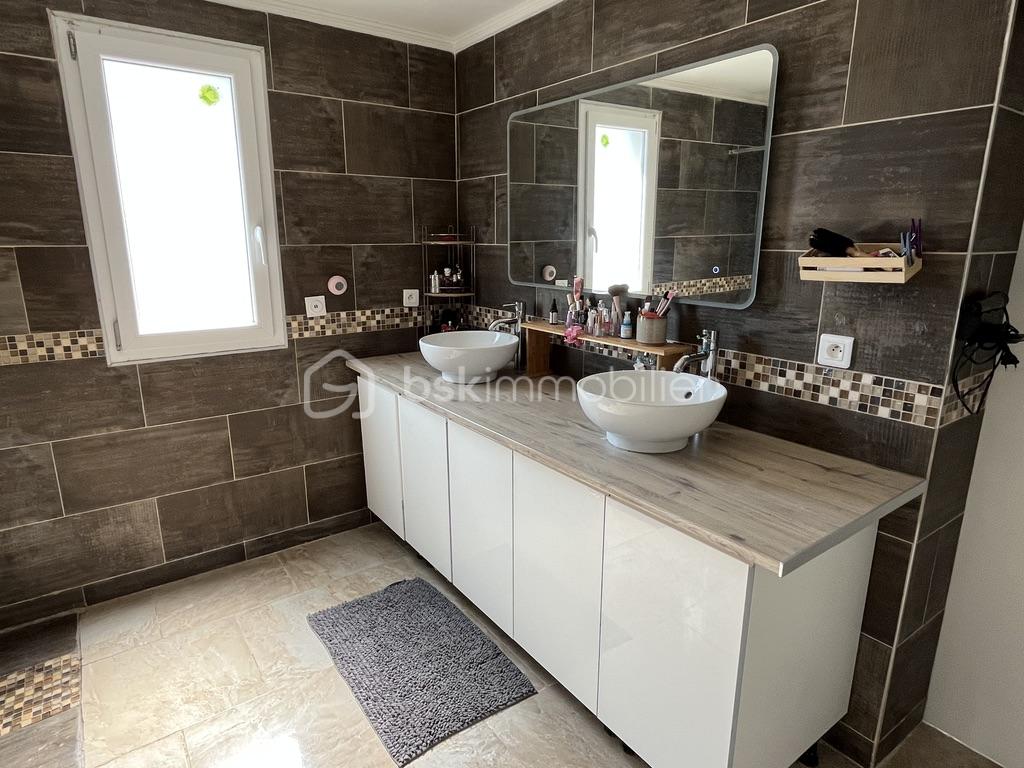 Maison de 192 m² - UNADJUSTEDNONRAW_thumb_2a64.jpg