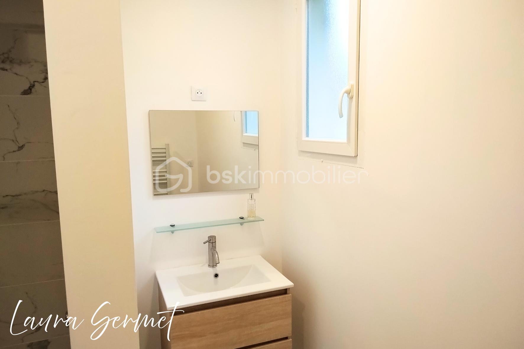 Pavillon de 80 m² - 1000002020.png