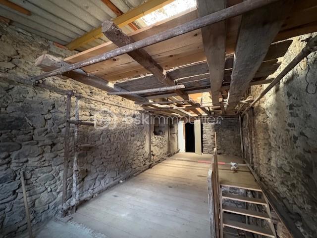 Grange de 137 m² - PHOTO GRANGE UROZ 6.jpg