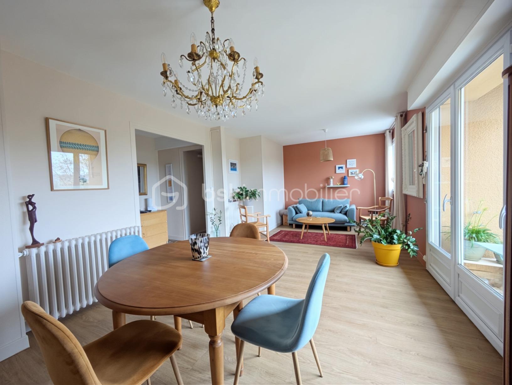 Appartement de 72,25 m² - 4 salon ter.jpg