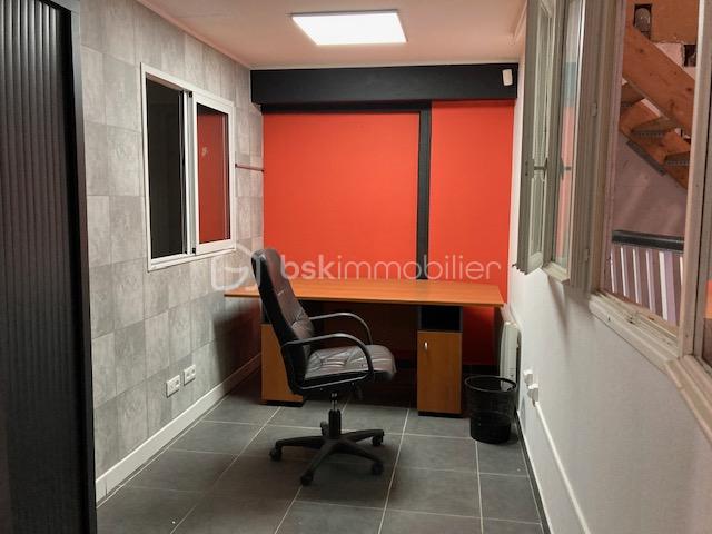 Local d'activités de 133,20 m² - IMG_1404.jpg