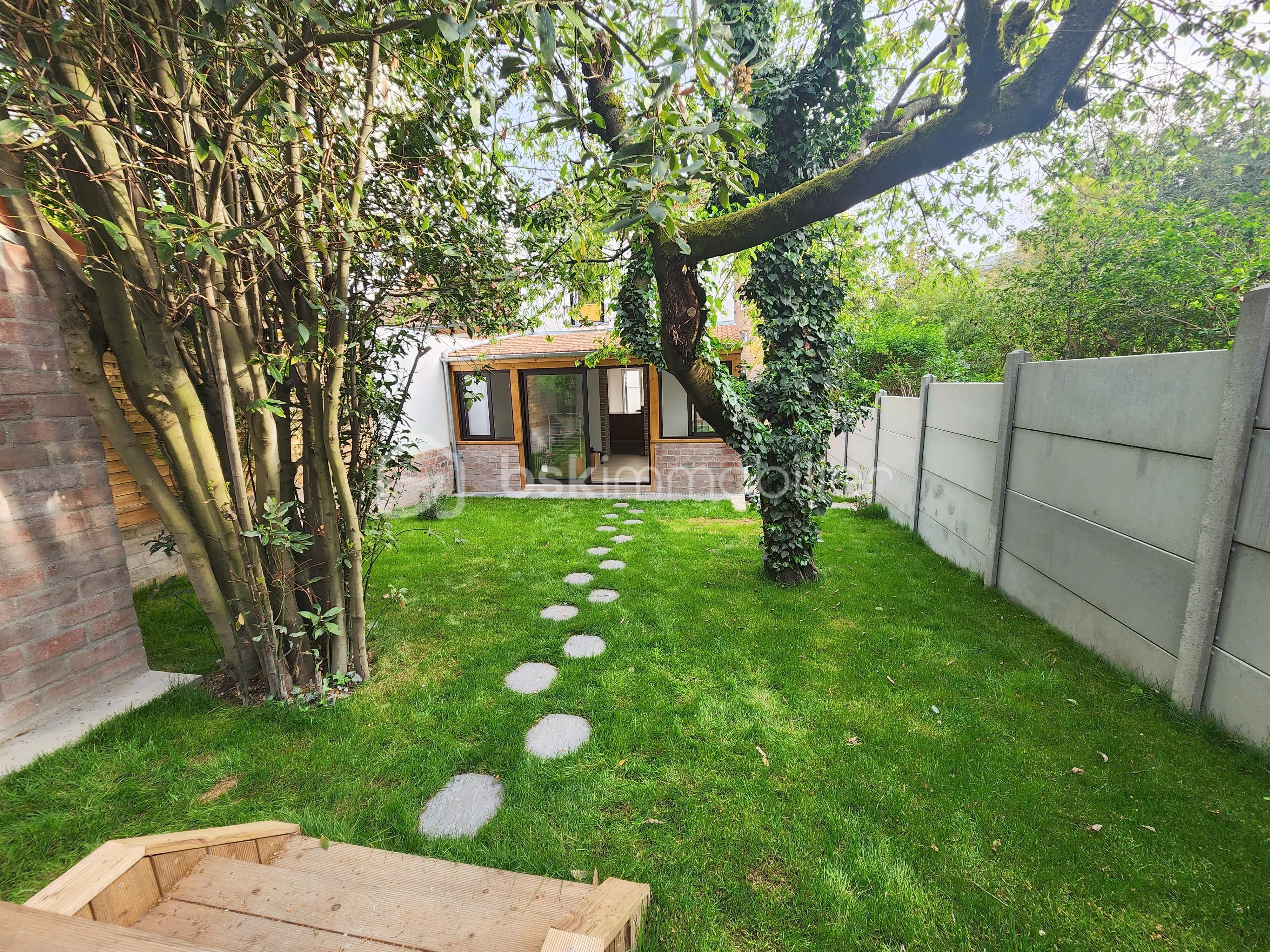 jardin dépendance.jpg