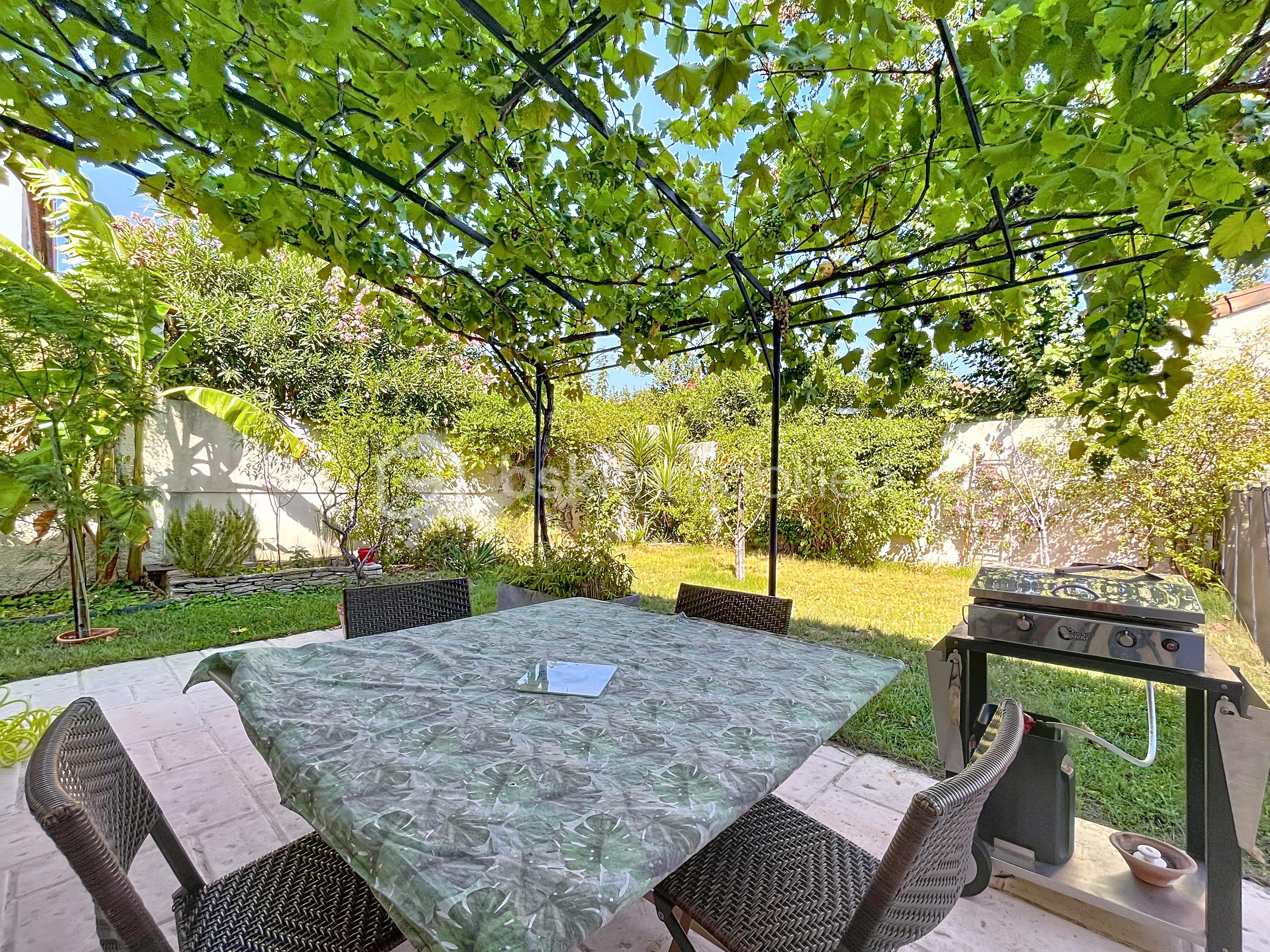 Maison de ville de 130 m² - grimal_00002.jpg