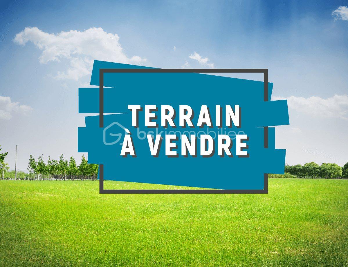 Terrain de 699 m²
