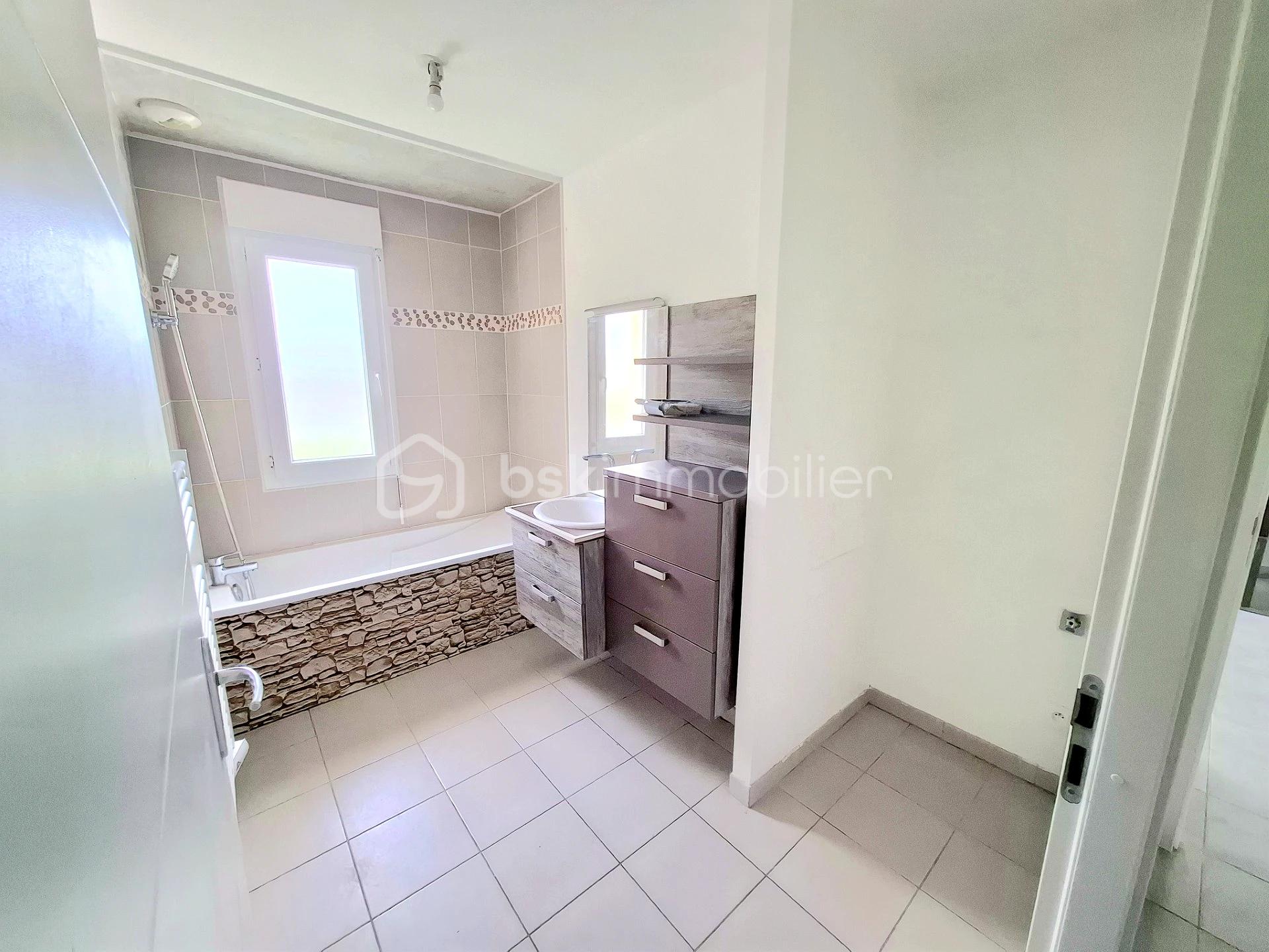 Maison de 140 m² - SDB.jpg