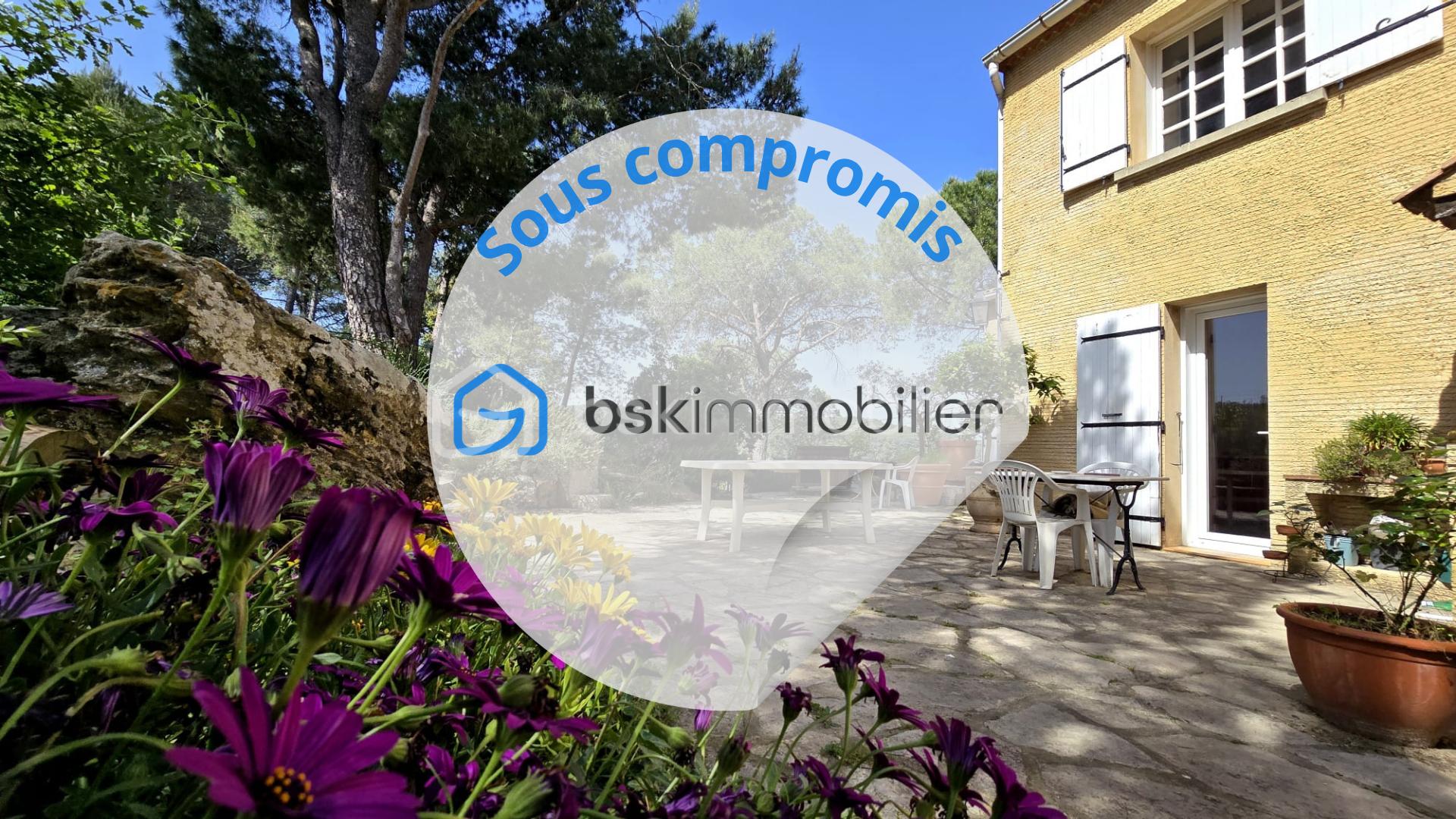 Maison traditionnelle de 151,22 m² - photos logo copie.png