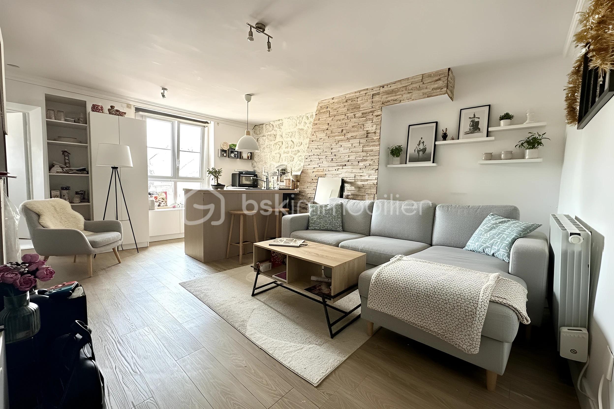 hoqi-0b8ccc92ee3541fbb503a1f1a0ab8c17.jpg
