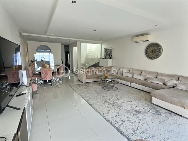 Maison de 147 m² - exposio_132593476.jpg
