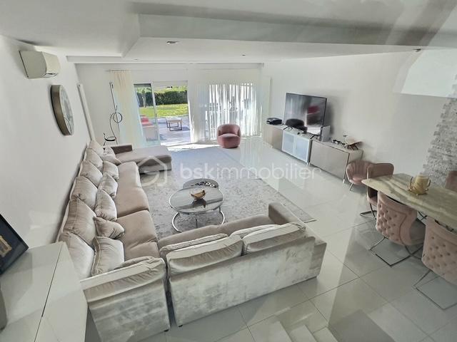 Maison de 147 m² - exposio_132593462.jpg