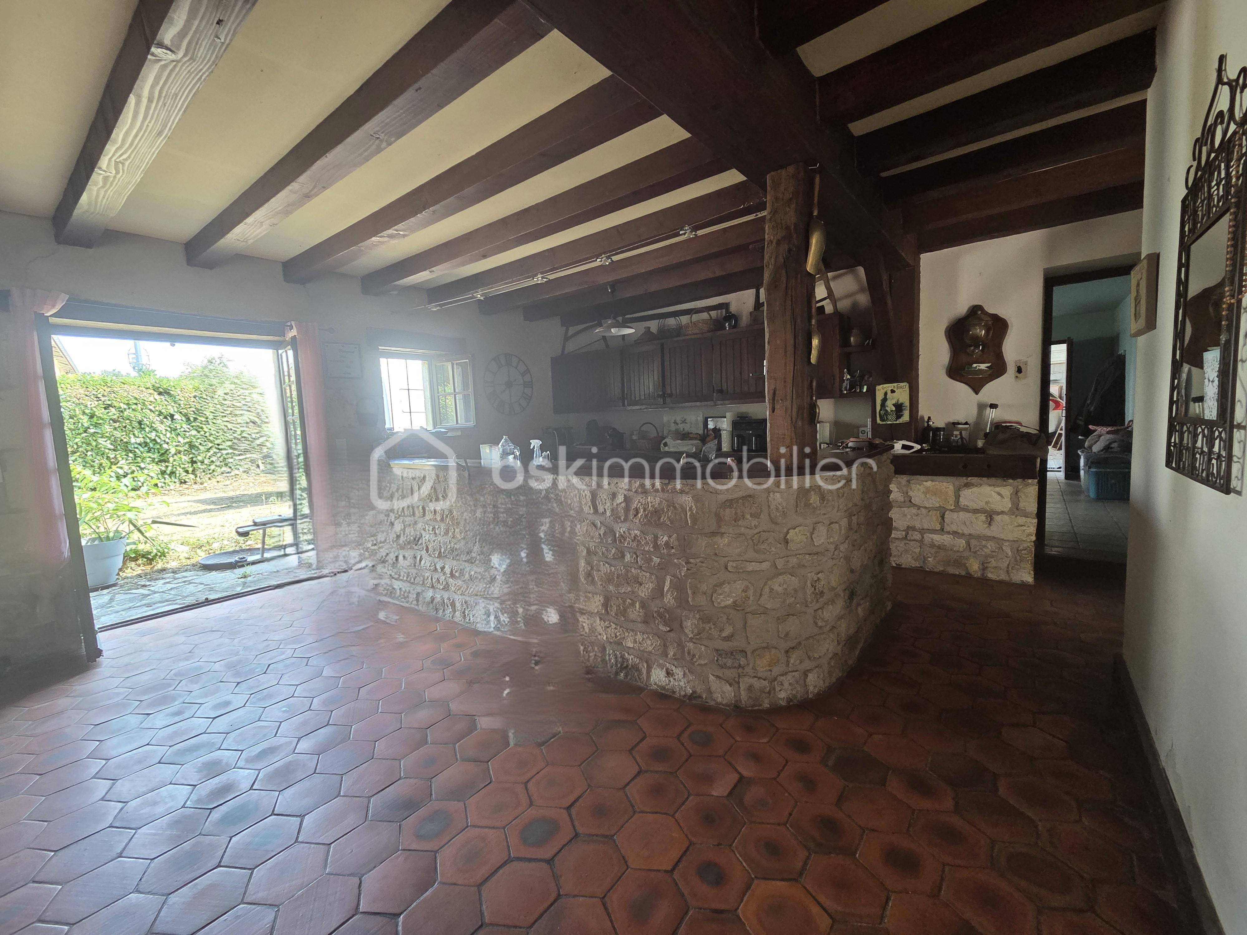 Maison charentaise de 277 m² - CUISINE 2.jpg