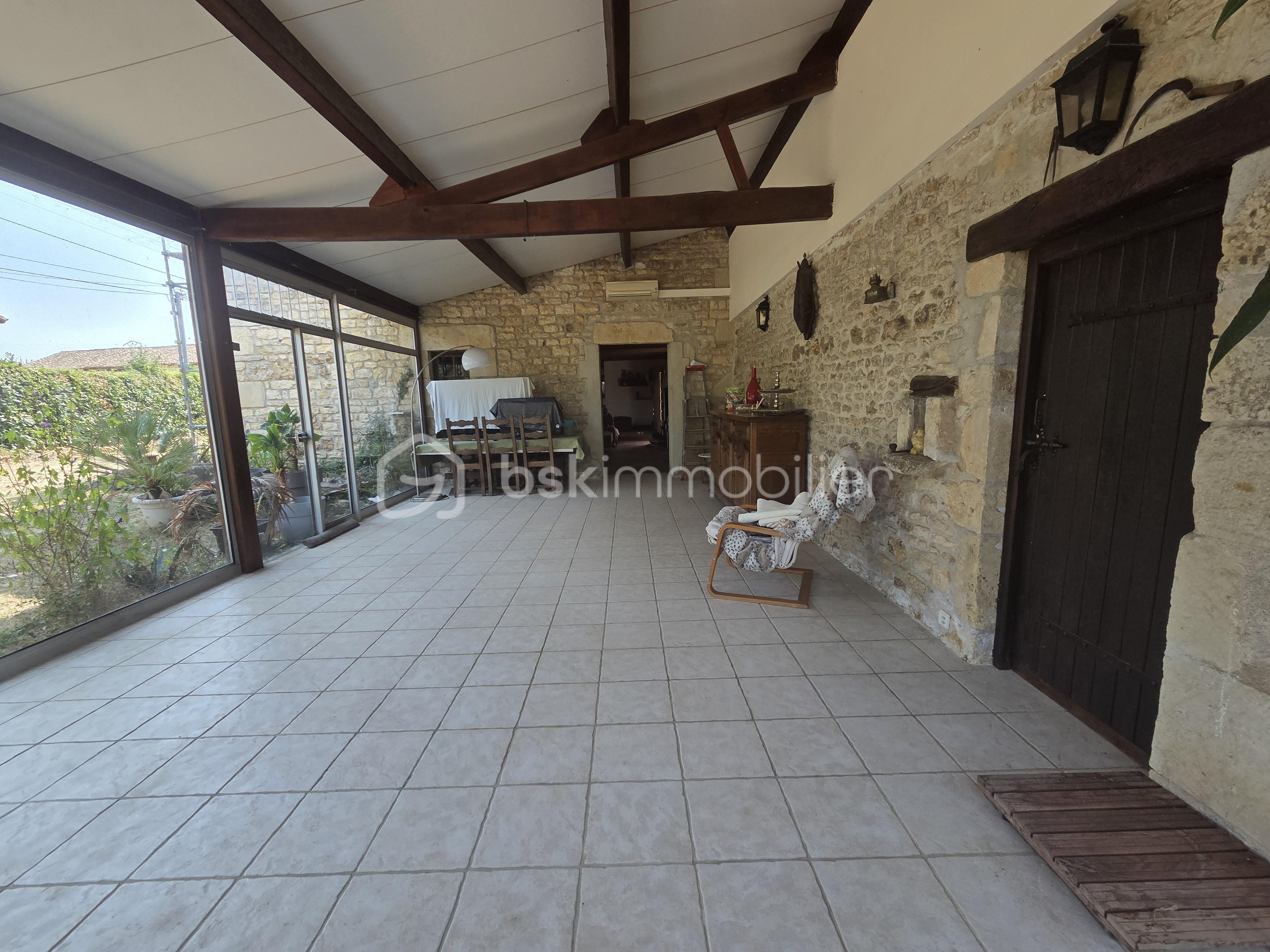 Maison charentaise de 277 m² - VERANDA 2.jpg