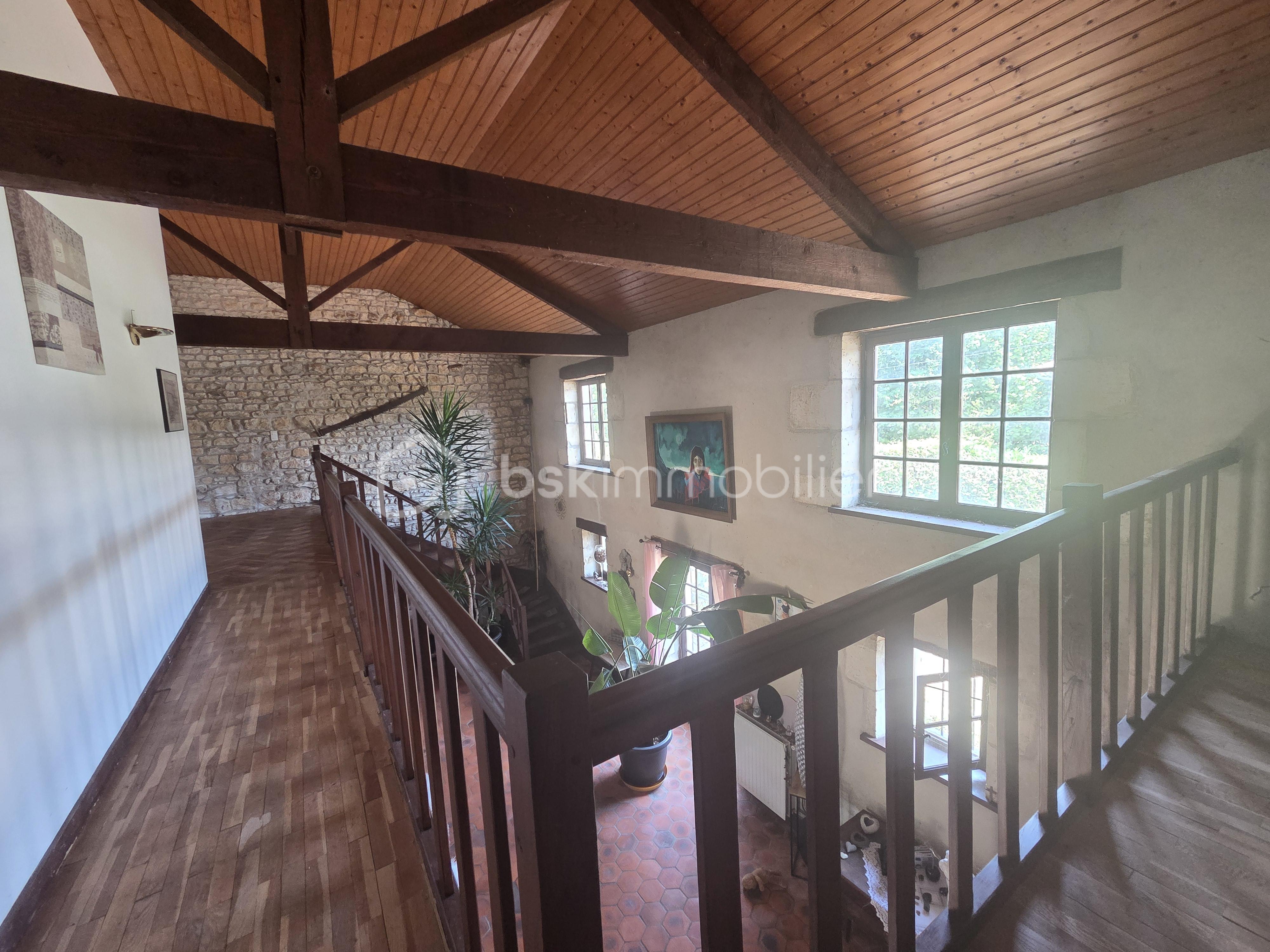 Maison charentaise de 277 m² - EN HAUT 1.jpg