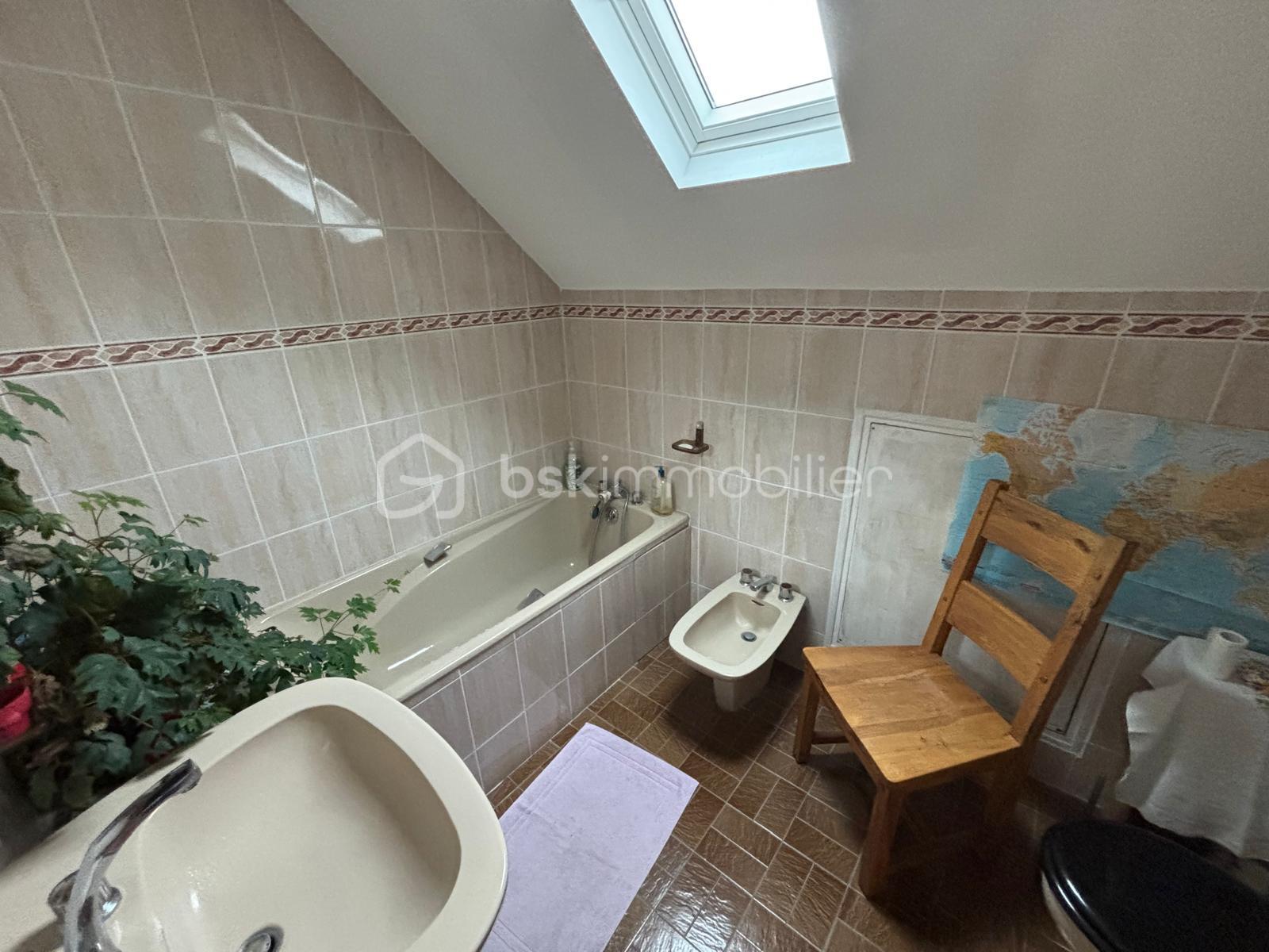 Maison de 185 m² - sdb.jpeg