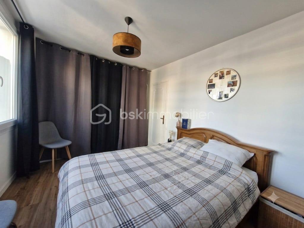 corinne bruno bsk immobilier wattrelos chambre1.jpeg