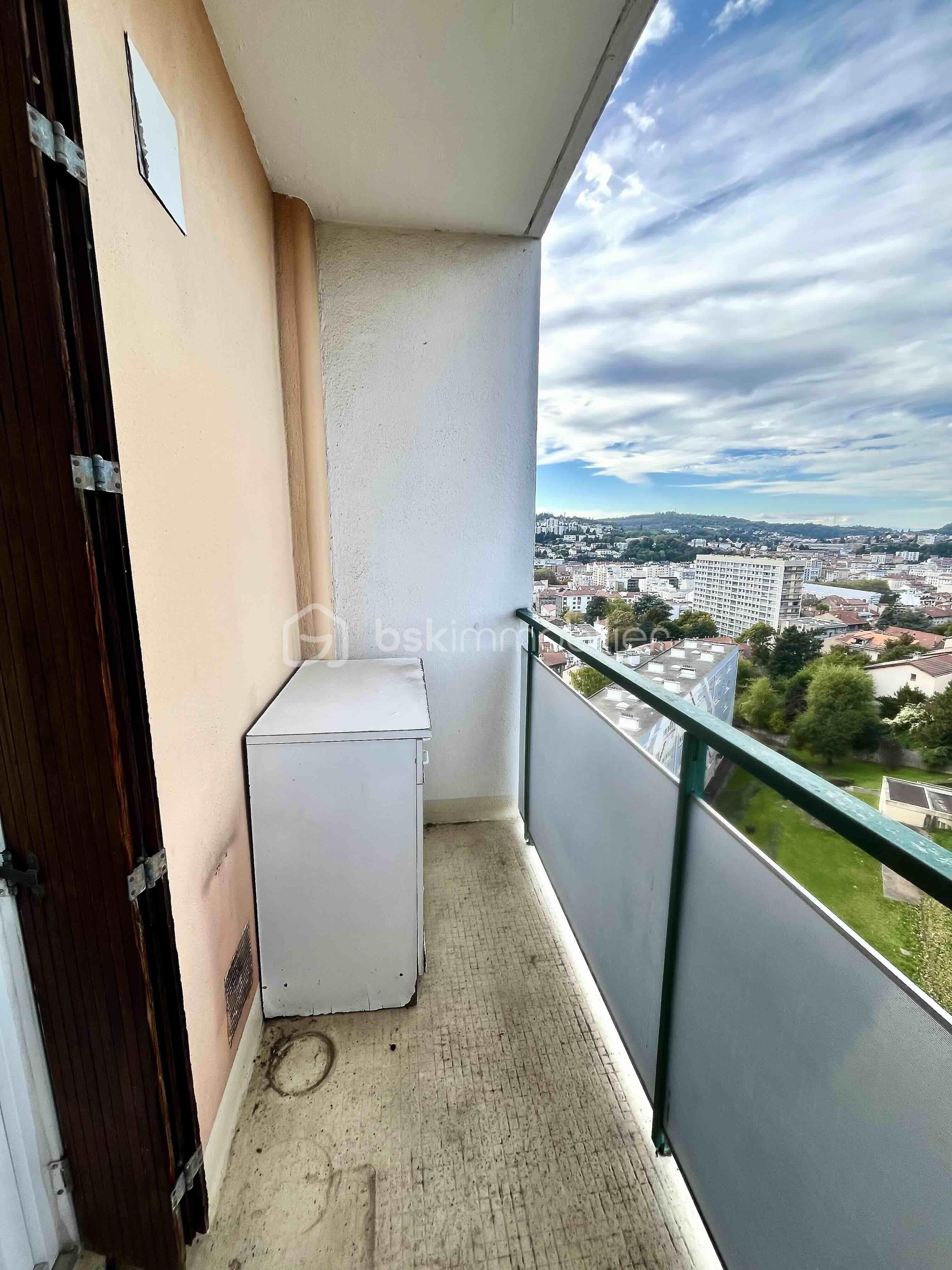 Appartement de 76,92 m² - 10-cuisine balcon ouest - copie.jpg