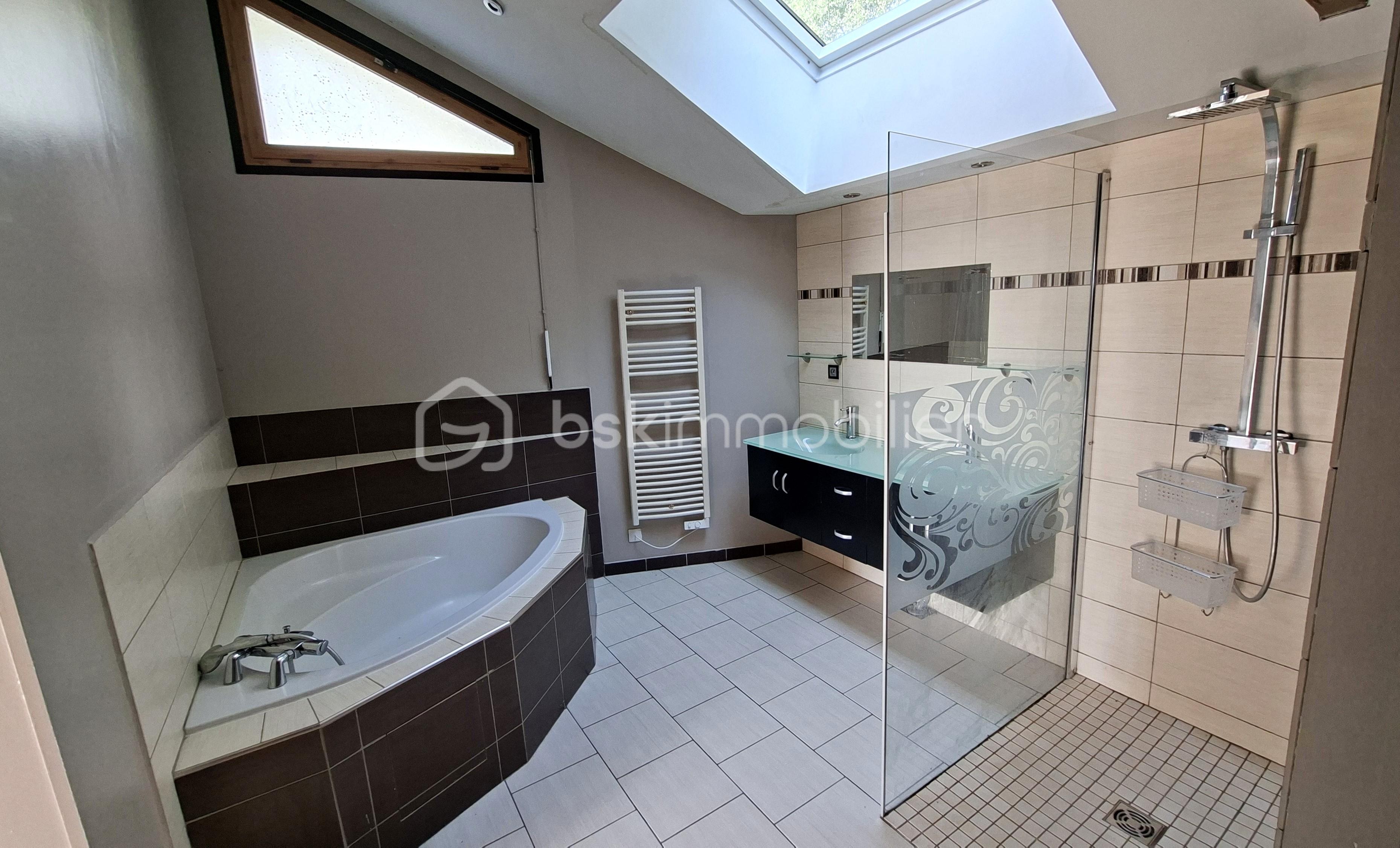 SUARD SALLE DE BAIN 3.jpg