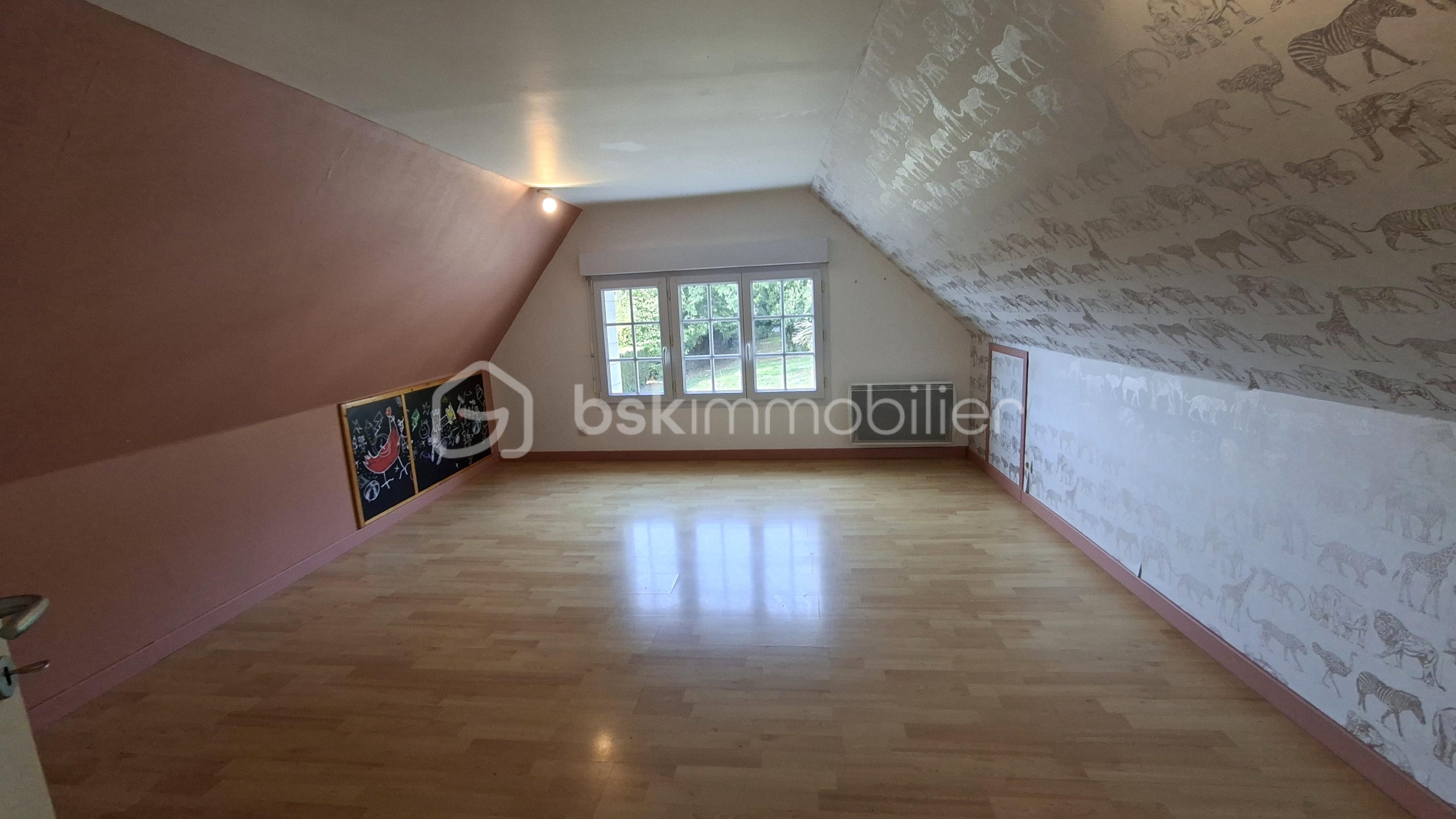 SUARD CHAMBRE 1 2 ETAGE.jpg