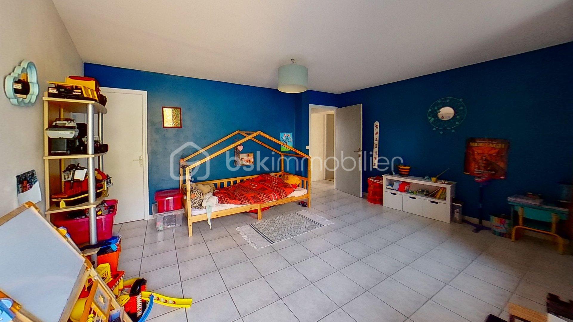 Chemin-Des-Patres-Bedroom 1.jpg