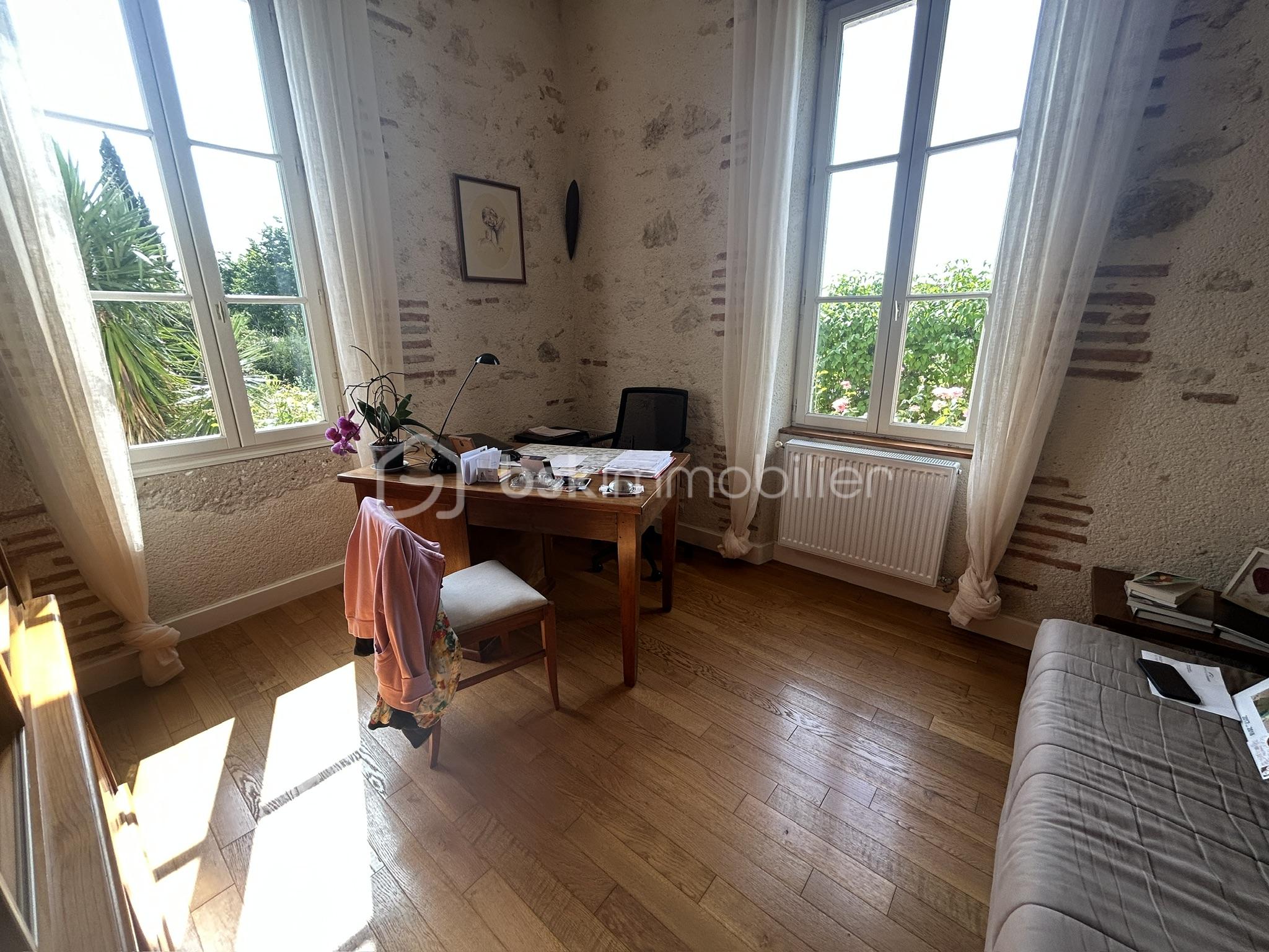Maison de 221 m² - 0E1E1B82-4B22-4CE1-A145-AAC7A19A26B9_1_102_o.jpeg