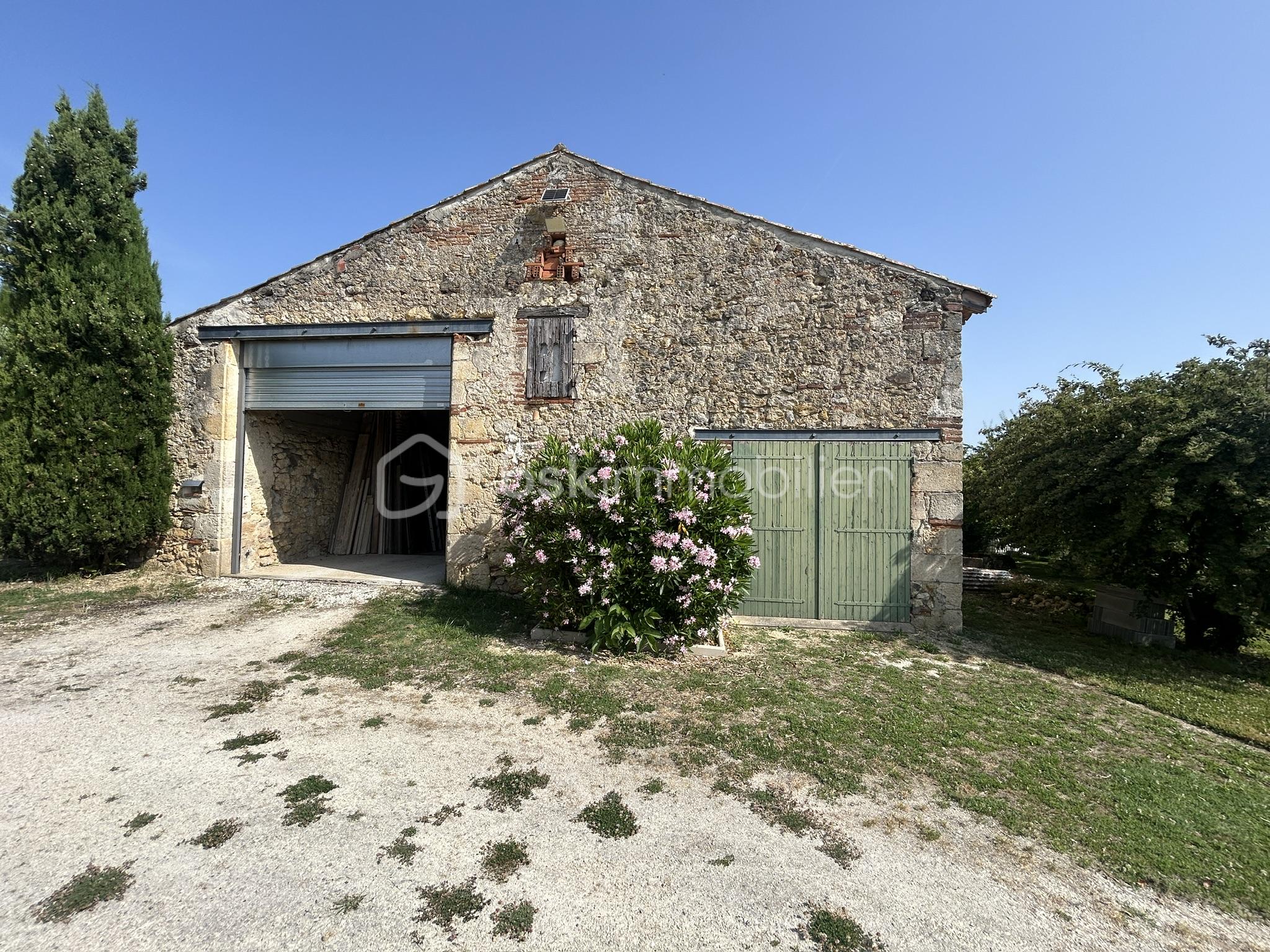 Maison de 221 m² - 5BE19563-2F96-41EB-80DA-AB2B83A32DFD_1_102_o.jpeg