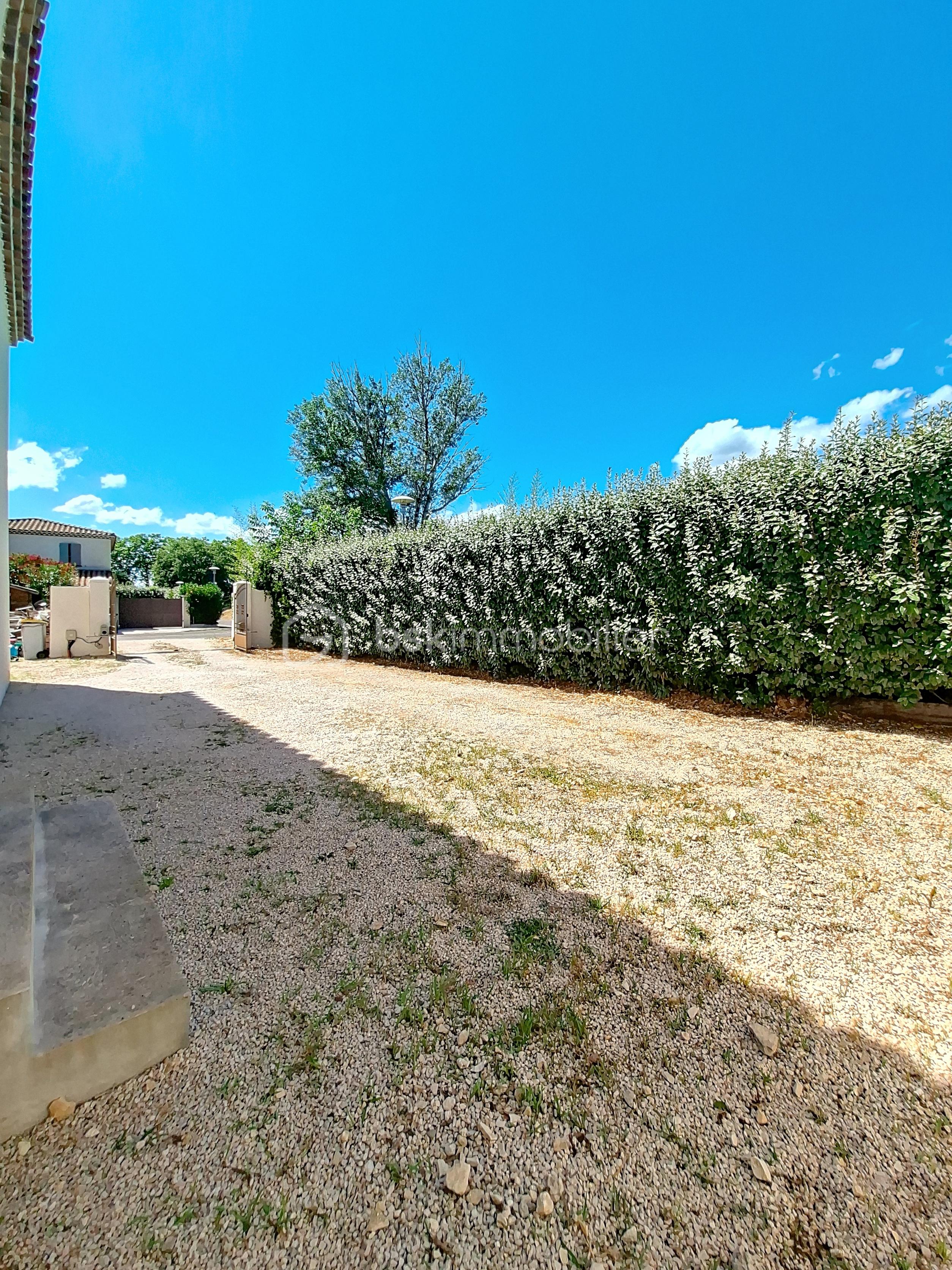 Maison contemporaine de 143 m² - bibrac_00001 (1).jpg