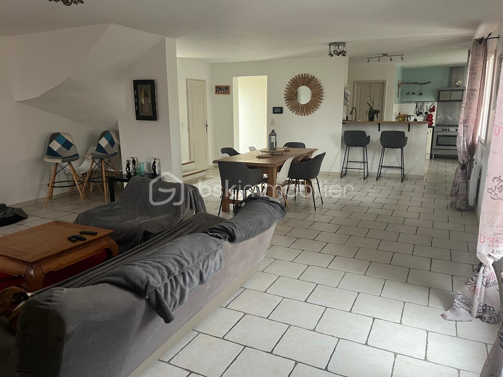 Maison contemporaine de 143 m² - IMG-20250720-WA0010.jpg