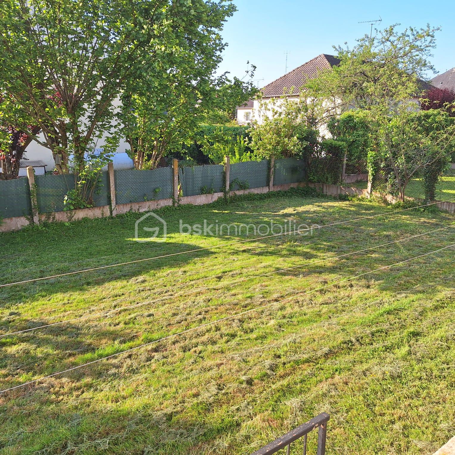 Maison traditionnelle de 88 m² - 33809b70-abc0-499e-b4ce-a40b70bfbb6f.jpeg