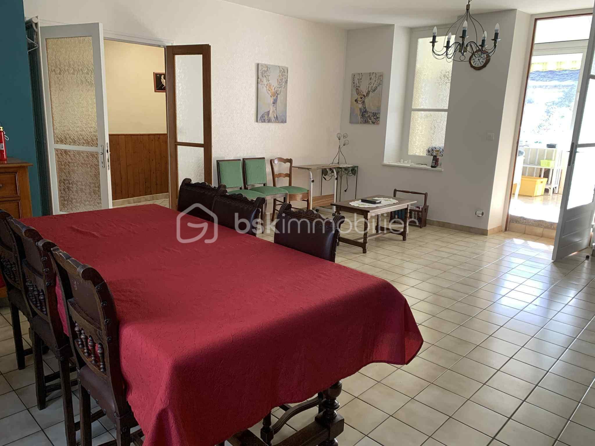 Maison de 98 m² - 9de4a4d5-4712-4686-8d49-417dd50694b1.jpg