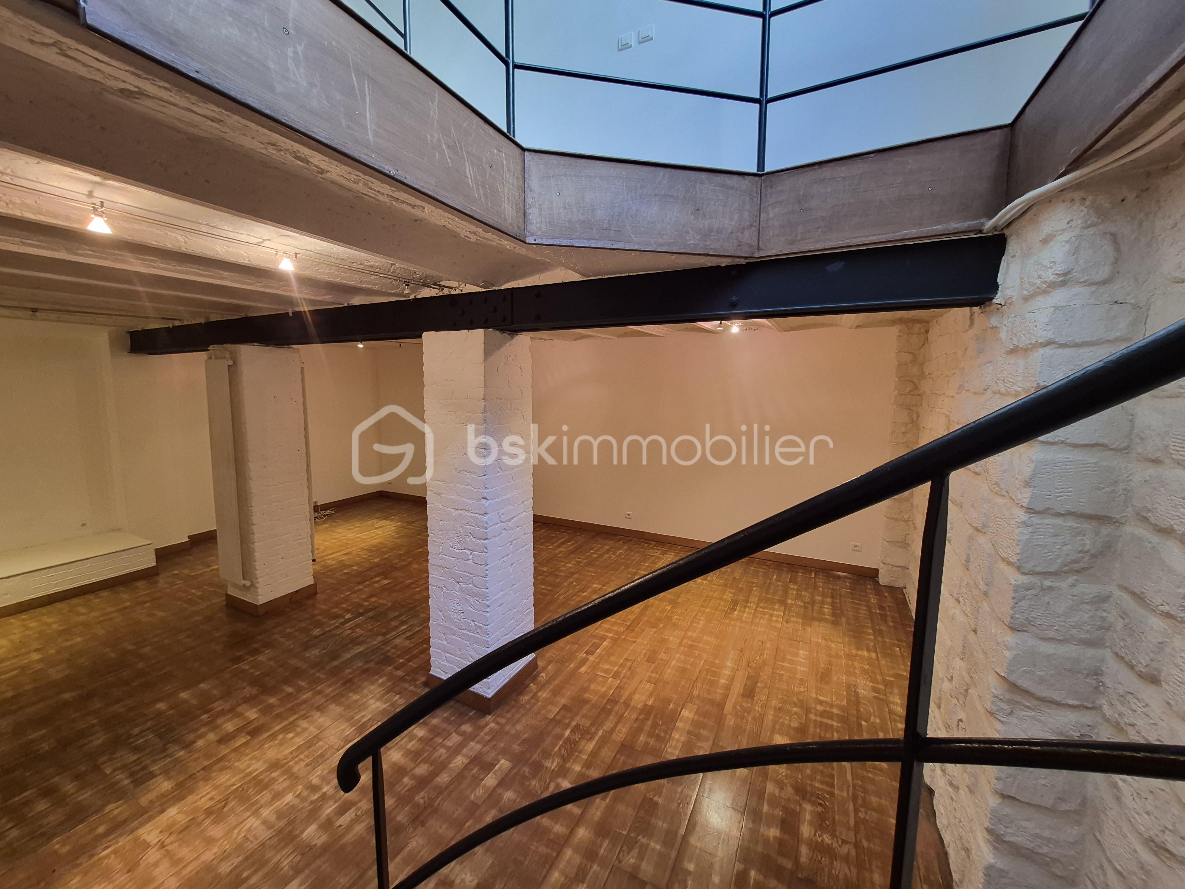 ESCALIER BAS.jpg