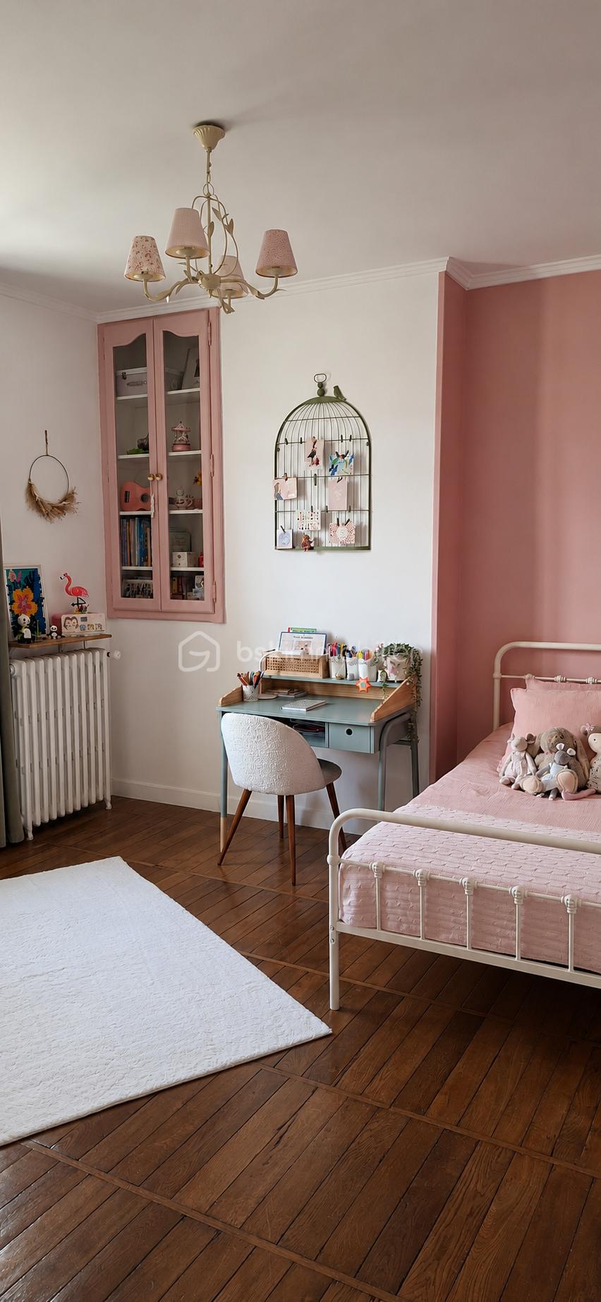 Chambre Margaux sans bazar.png