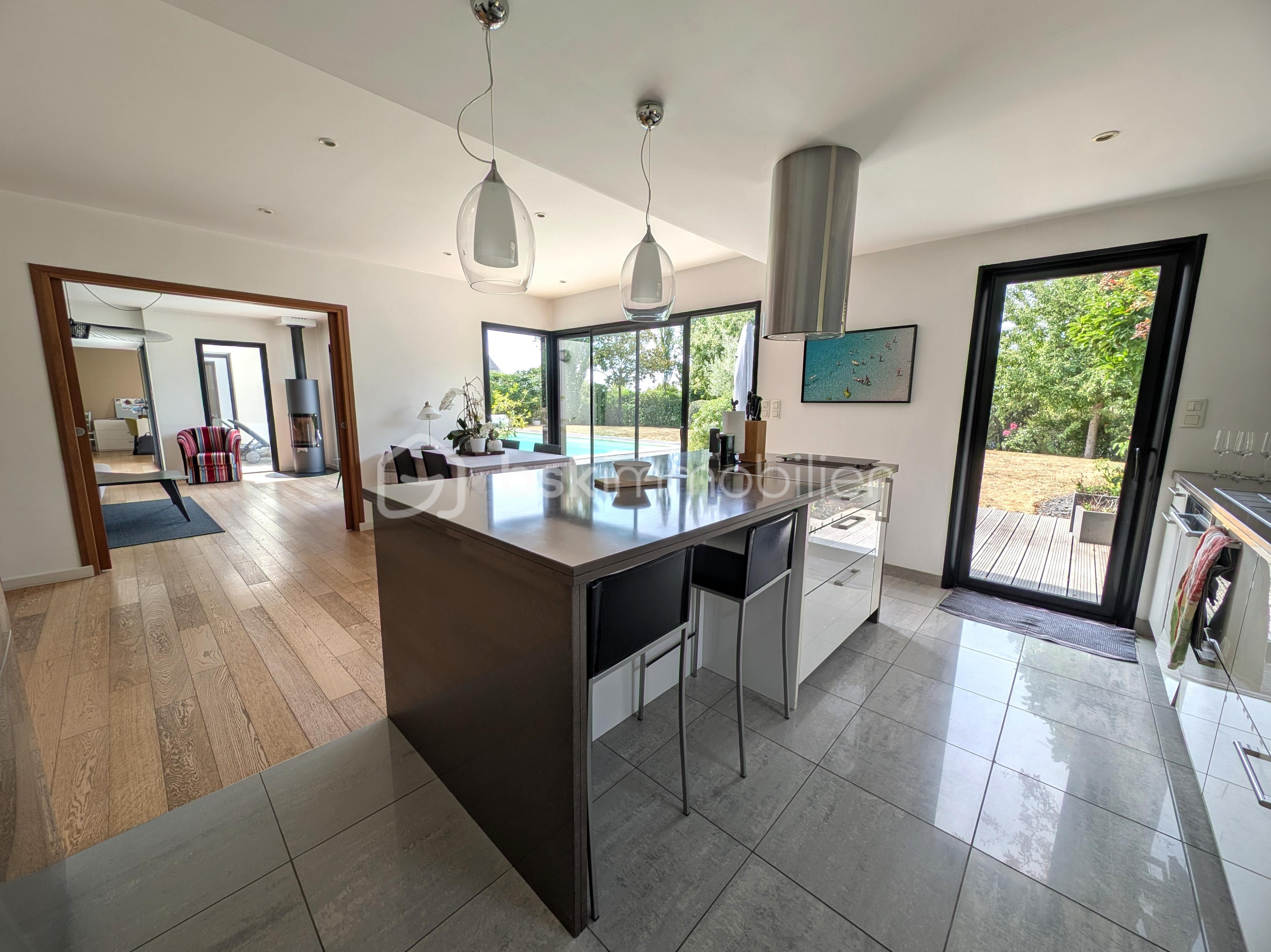 Maison 8 pièces 206 m² · à Liffre · 206 m² · 643 000 €