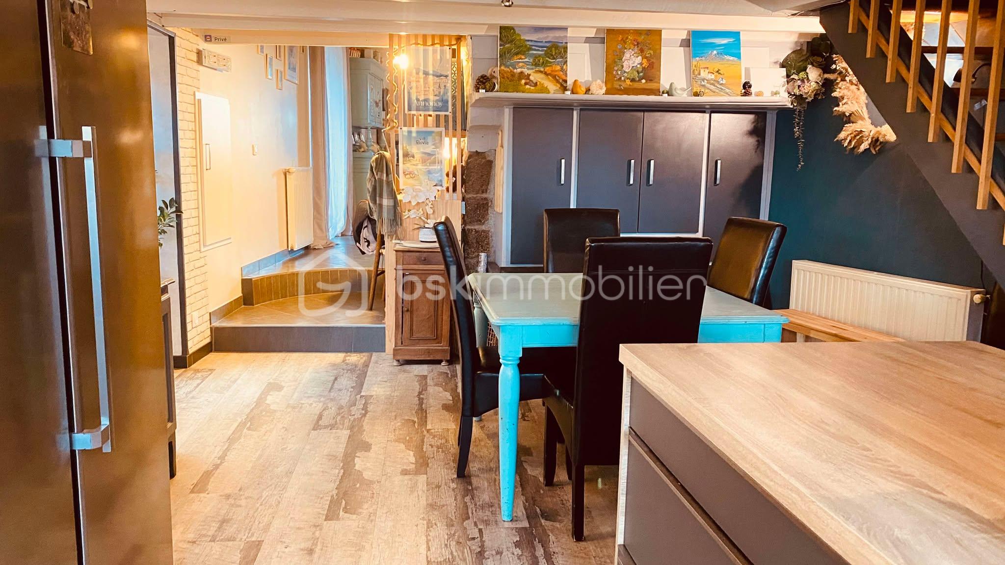 Maison de village de 128 m² - 480851538_1157113175861421_7910162033183281858_n.jpg