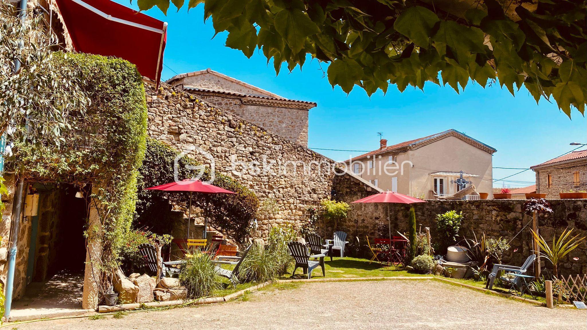 Maison de village de 128 m² - kKM23sHGJq9k50LXGlcGXzDuAG86JMtu2BfUTDJx-branded.jpg