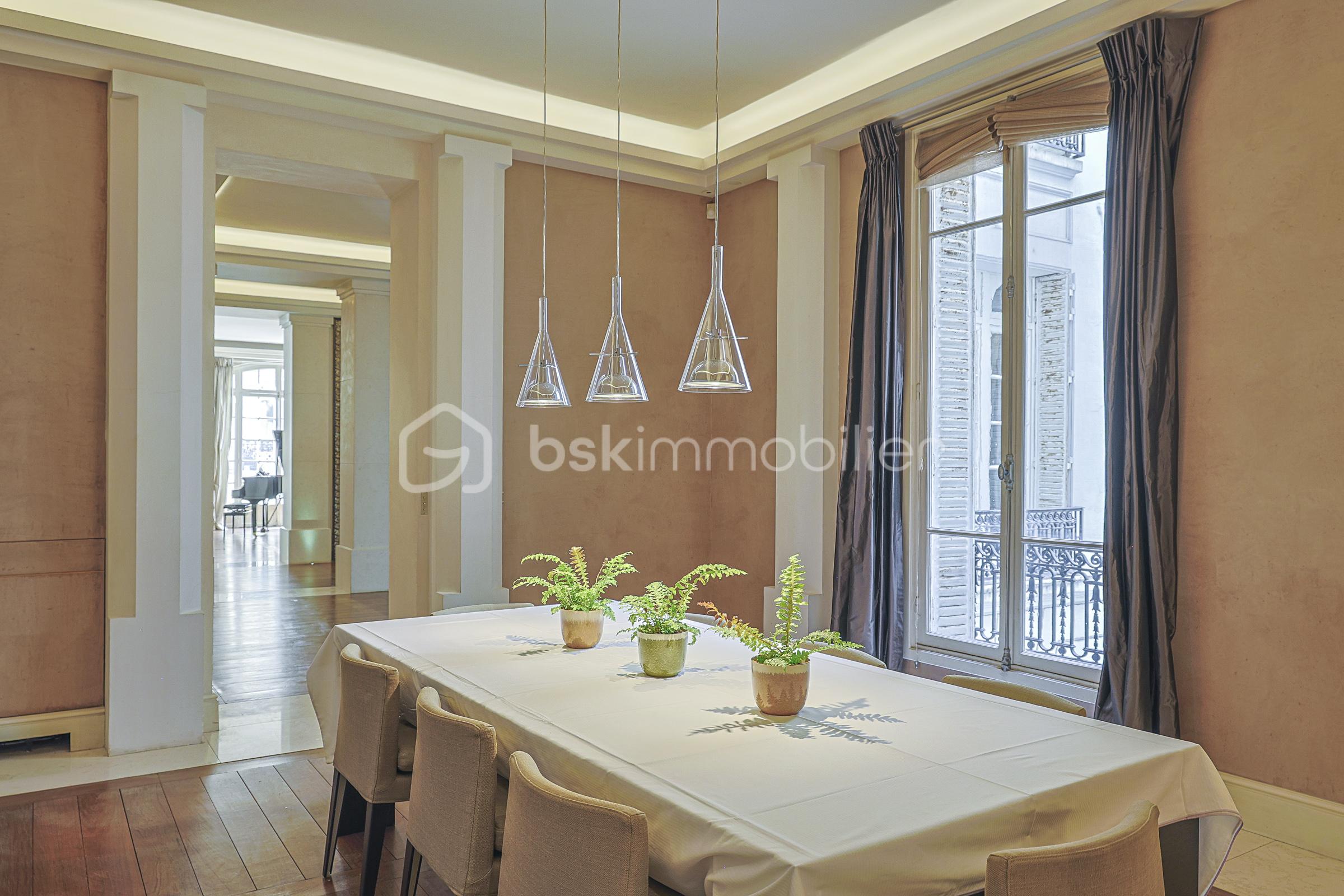 14 Salle à manger avec nappe-0033.jpg