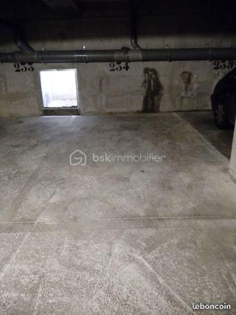 Parking de 12 m² - 71ba1b83ccd81a4eb3c6abc63e42cda27afd1d14.jpg