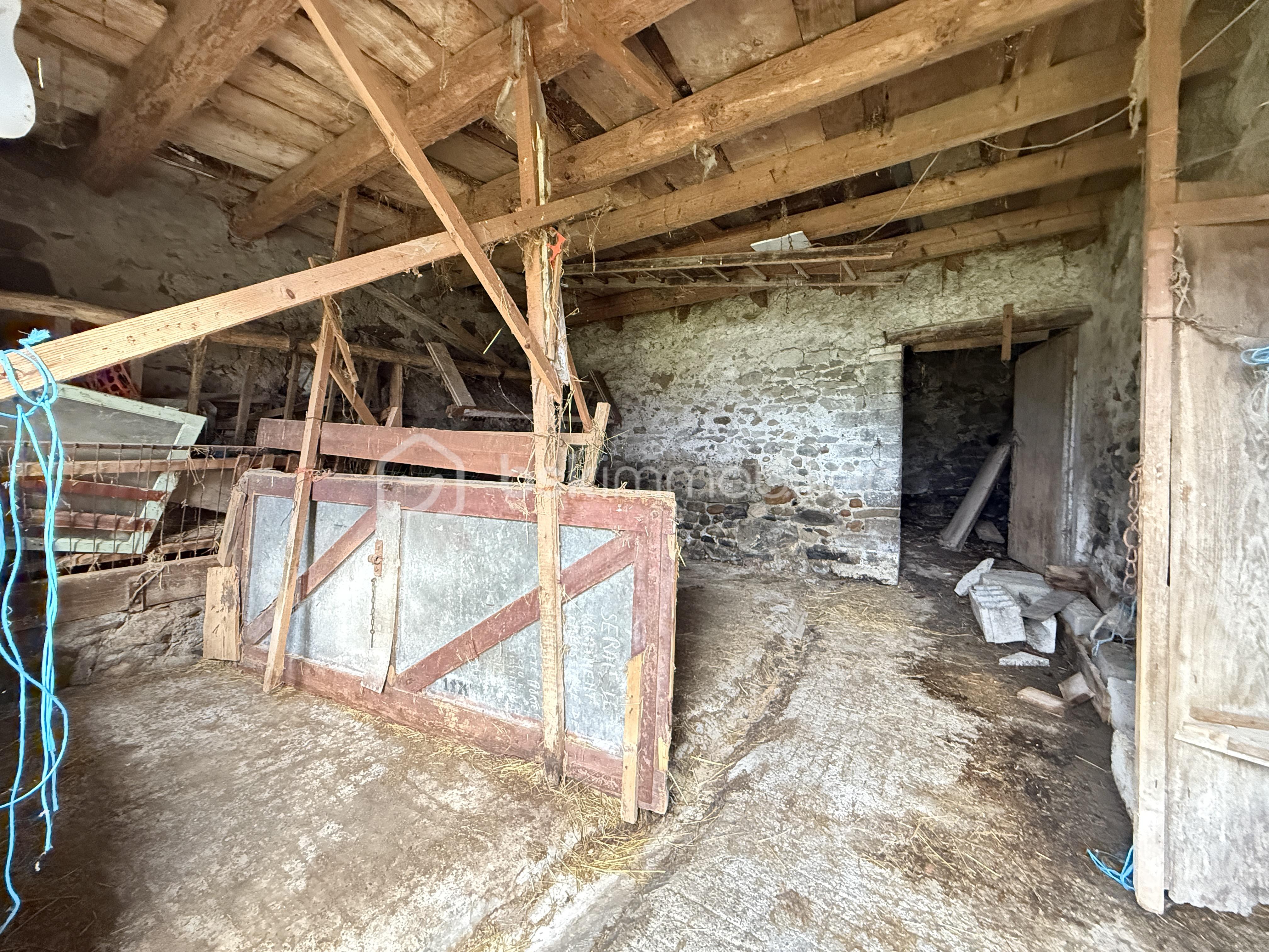 Corps de ferme de 125 m² - Boussy-1.JPG