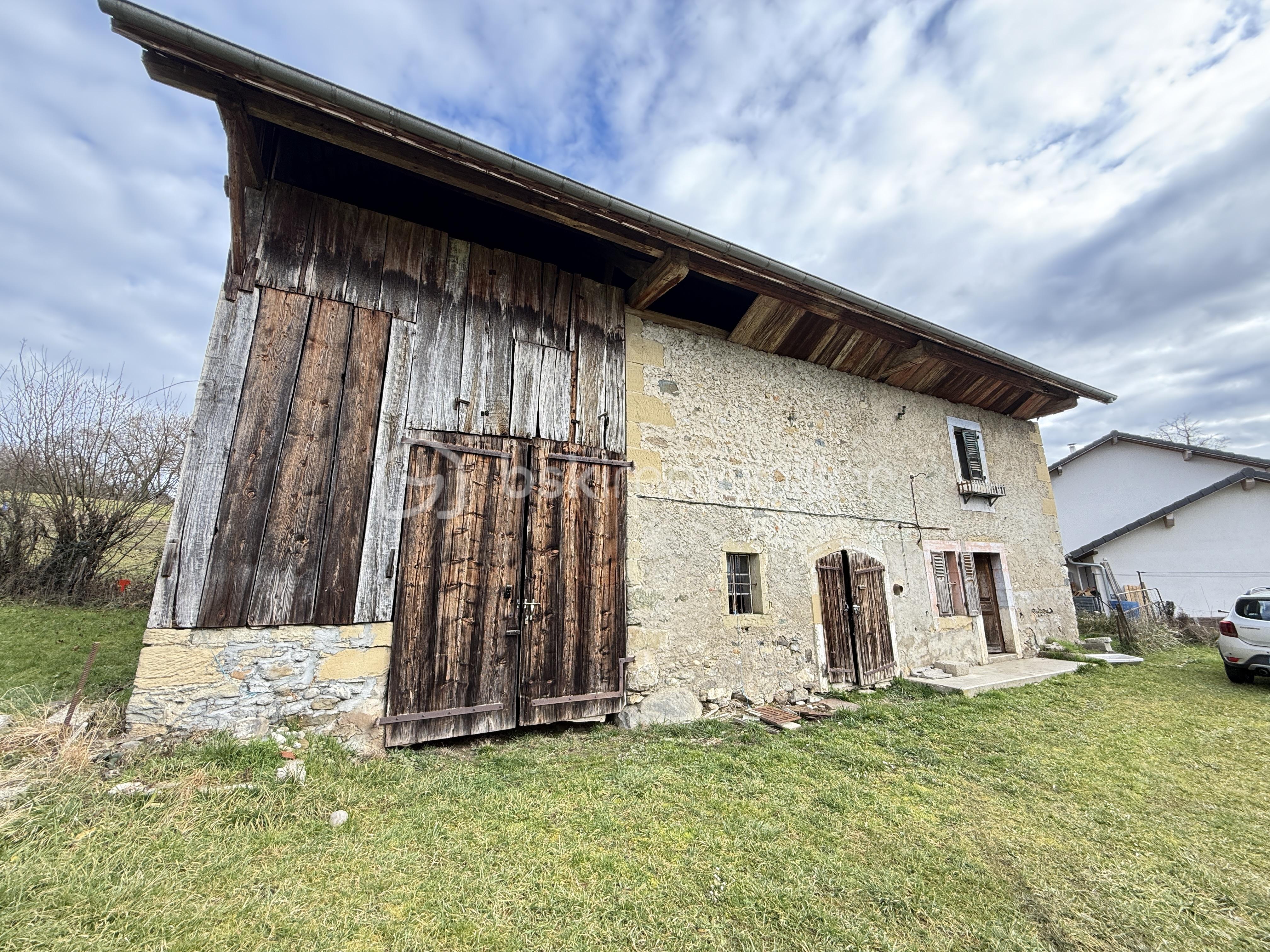 Corps de ferme de 125 m² - Boussy-4.JPG